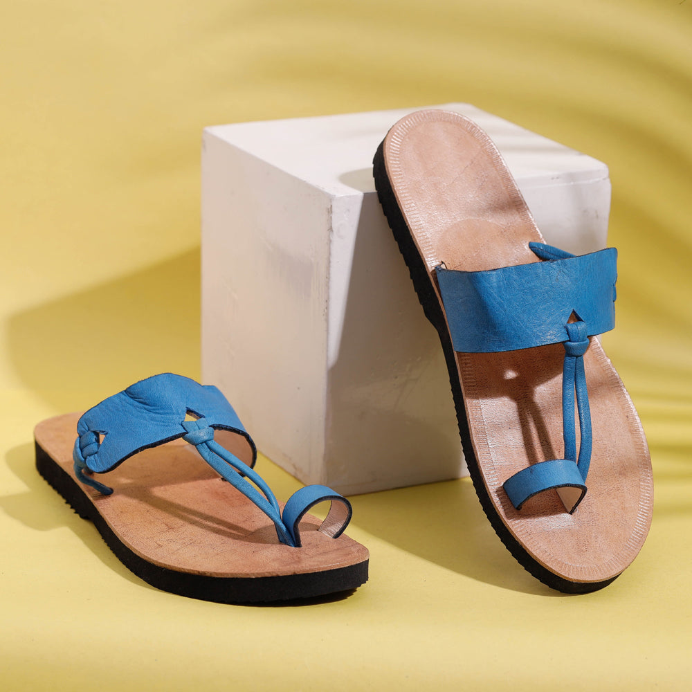AASAI HANDICRAFT FOOTWEAR AUROVILLE Blue & Tan Toe Ring Handcrafted Women's Leather Slippers