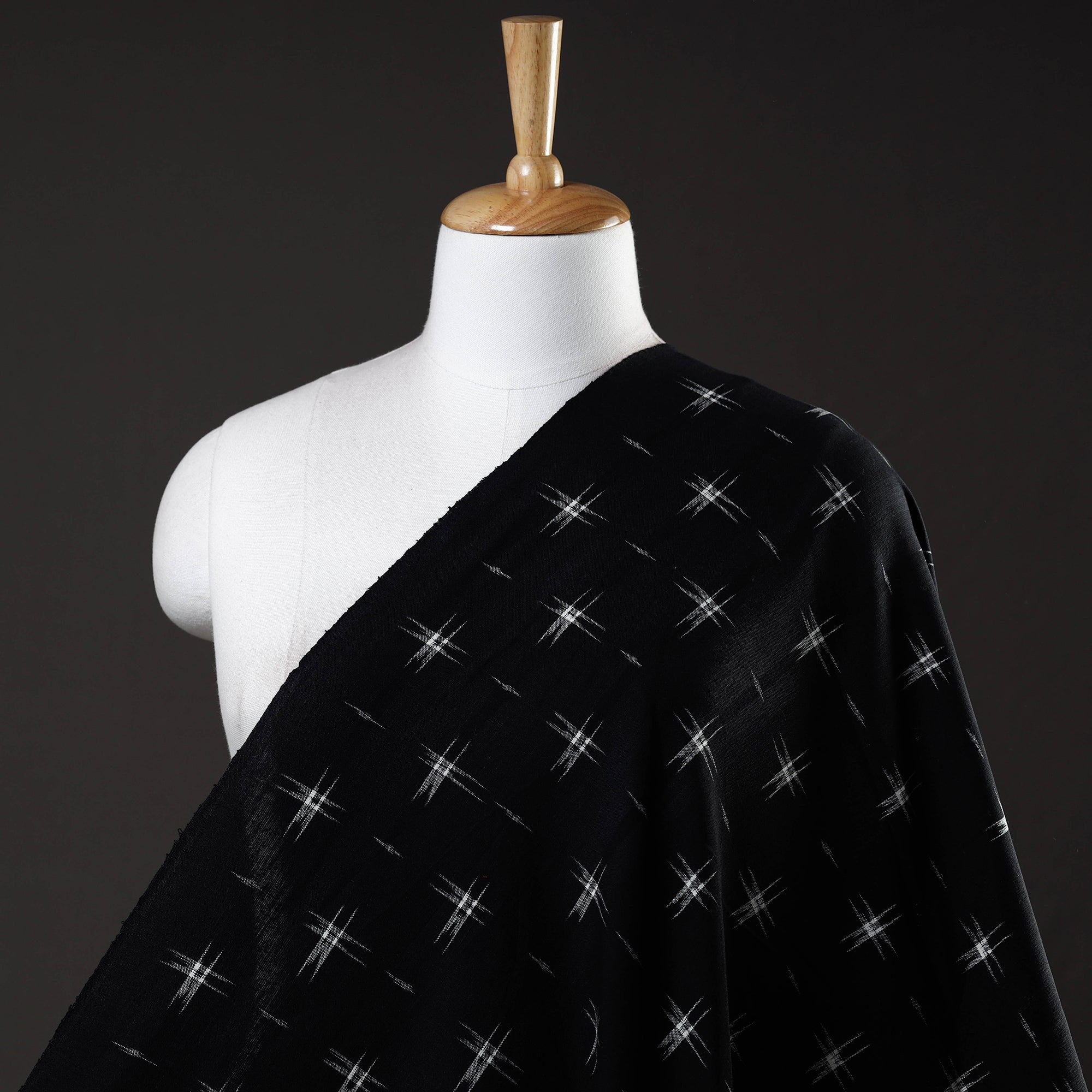 SOUTH KARGHA Black - Handloom Cotton Pochampally Double Ikat Fabric 04