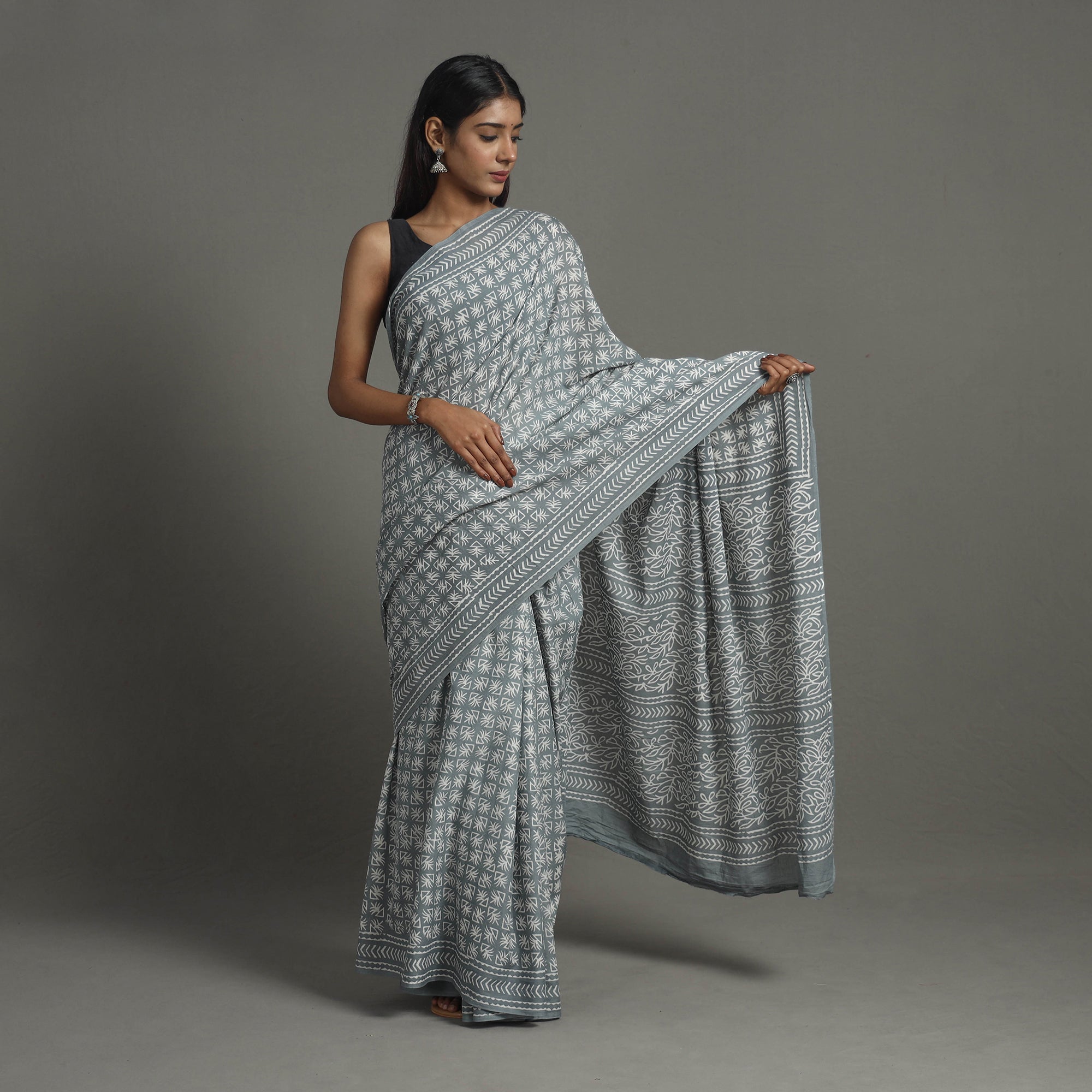 ITOKRI CRAFTS INITIATIVE Grey - Natural Dyed Cotton Bagru Print Saree 05 - view 2
