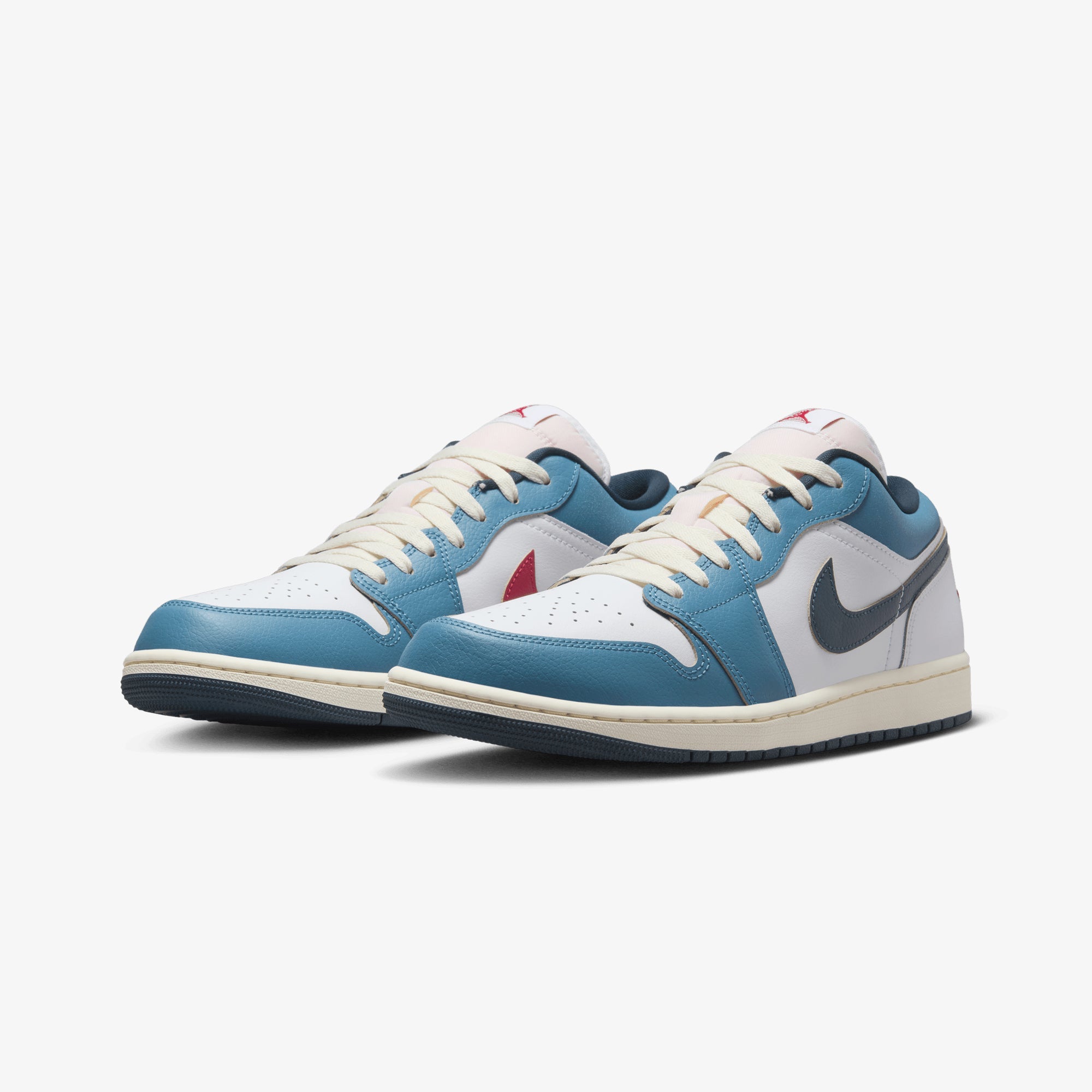Jordan | Air Jordan 1 Low Se { White/armory Navy-aegean Storm - view 3