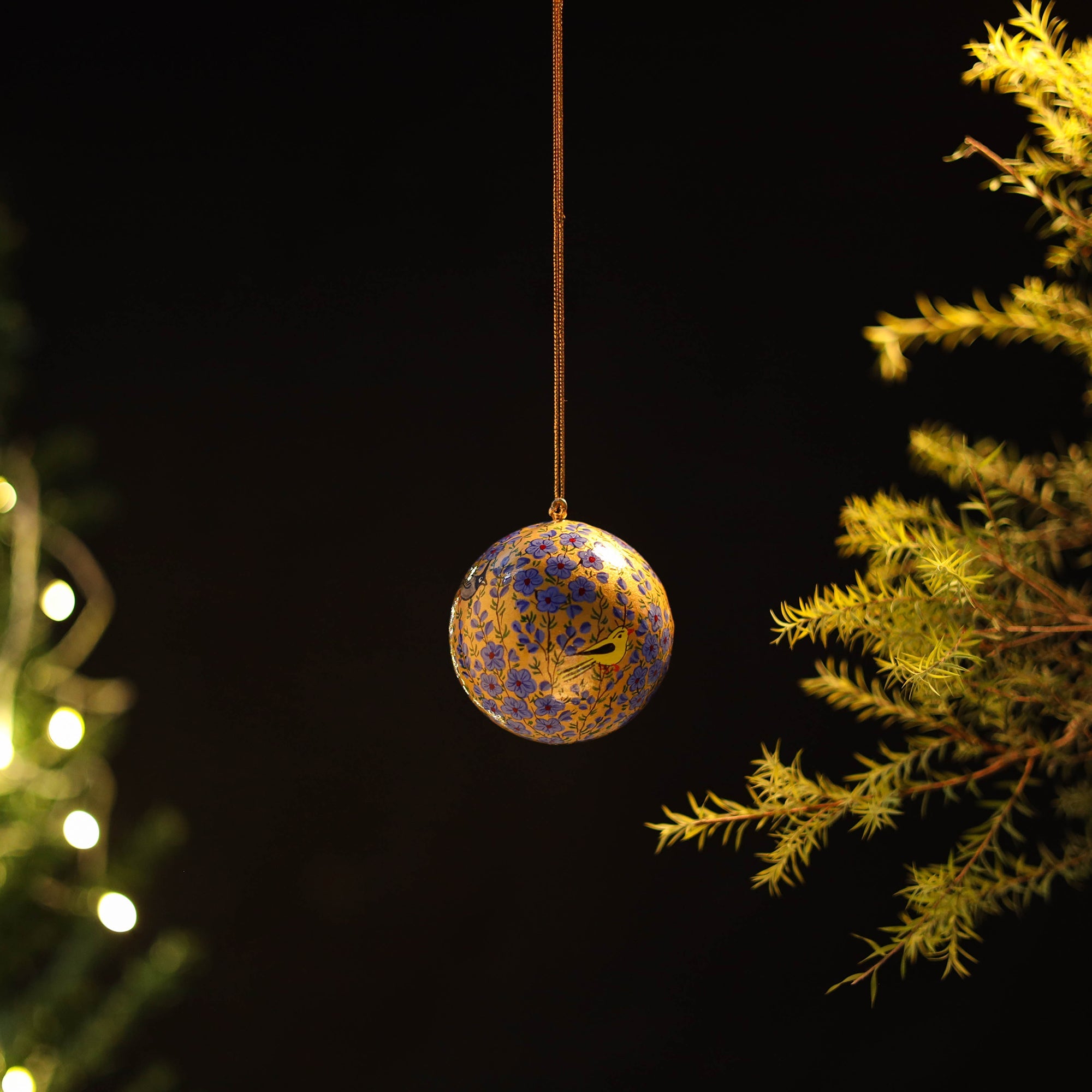 CRAFTVERA Ball - Kashmir Handpainted Christmas Ornament 03 - view 2