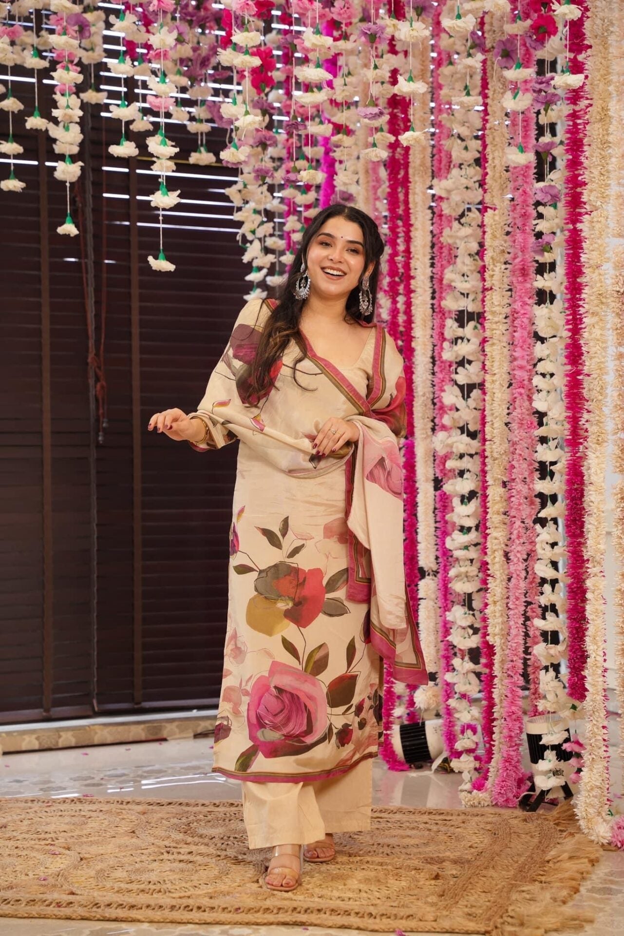 Idaho-o Ayesha floral kurta set