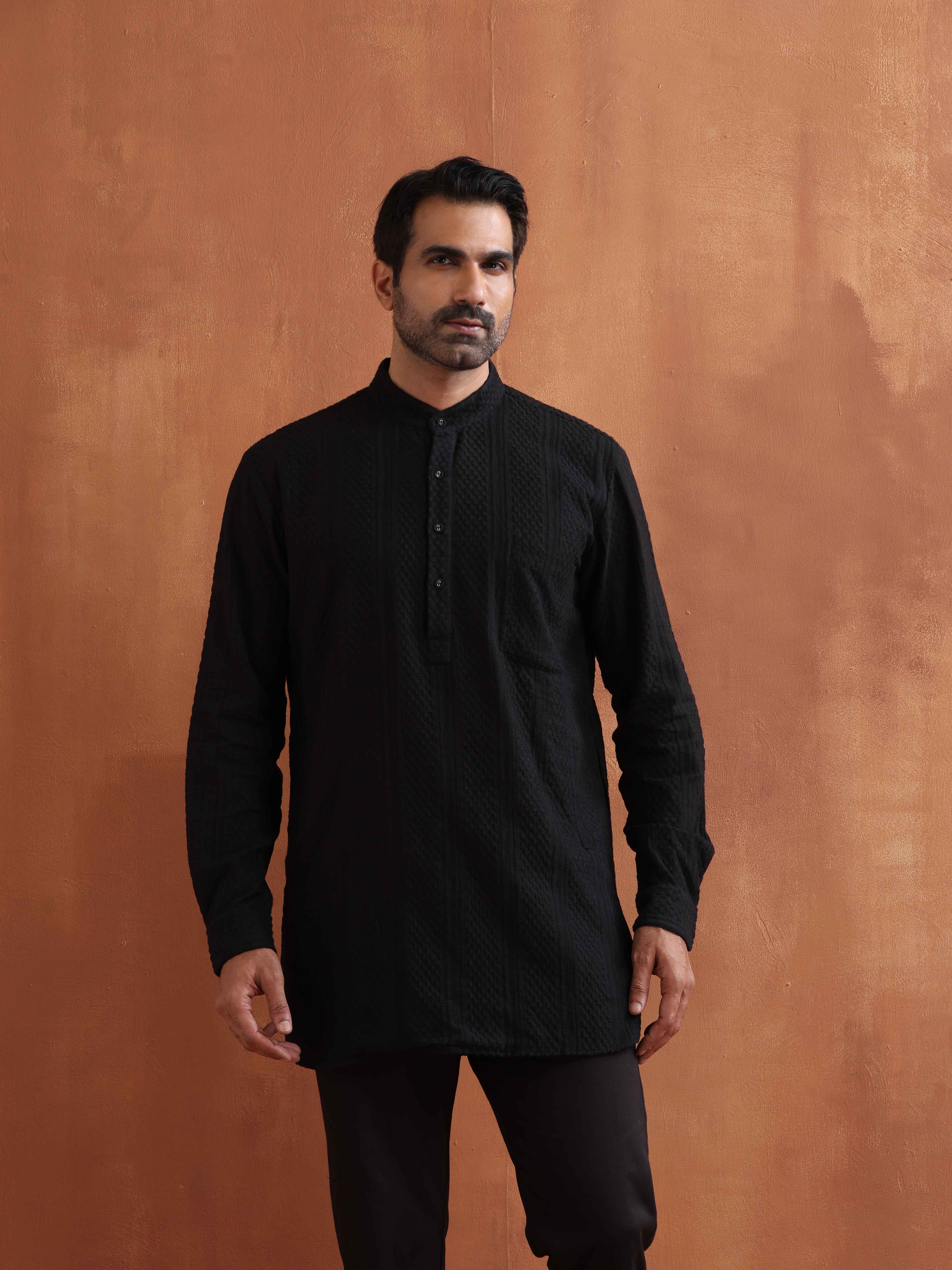 trueBrowns Men's Black Textured Cotton Dobby Short Kurta - view 5