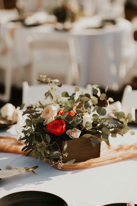 fiftyflowers.com Romantic and Organic Wedding - view 7