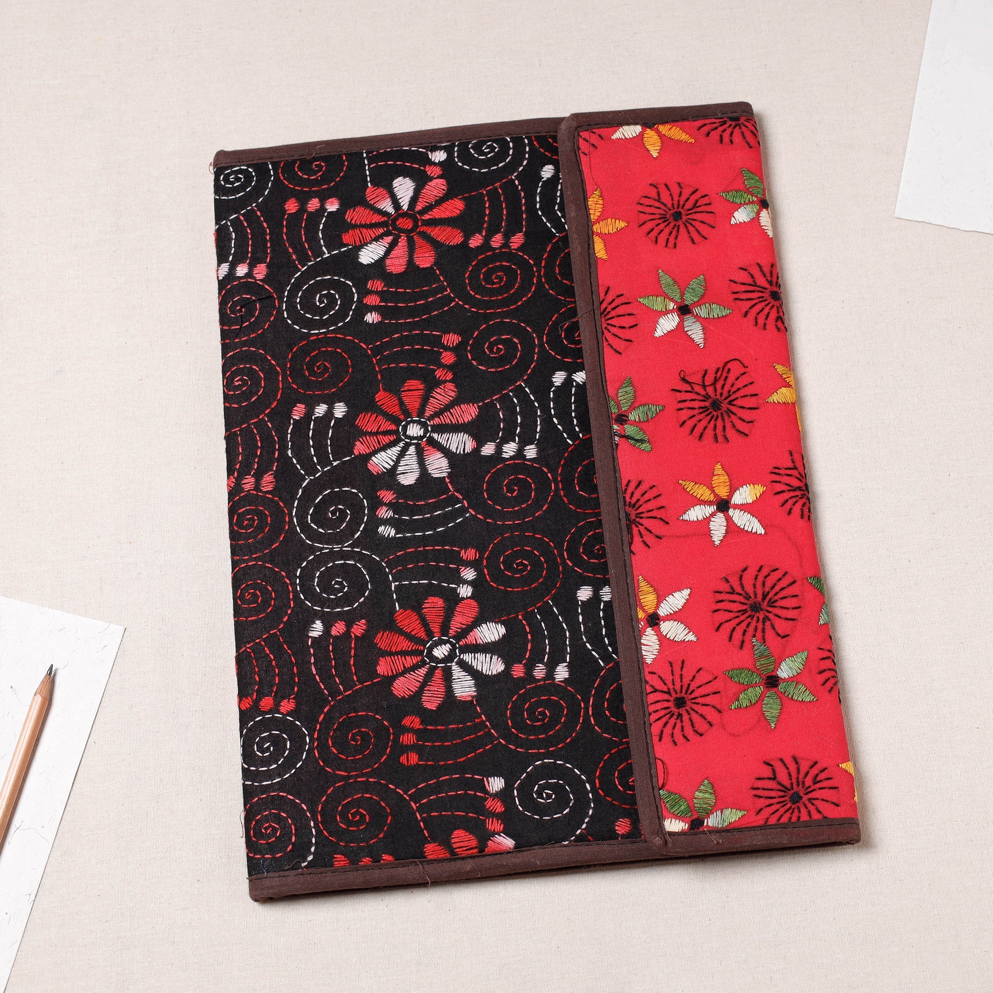 ASALKAAR Bengal Kantha Work Handcrafted File Folder