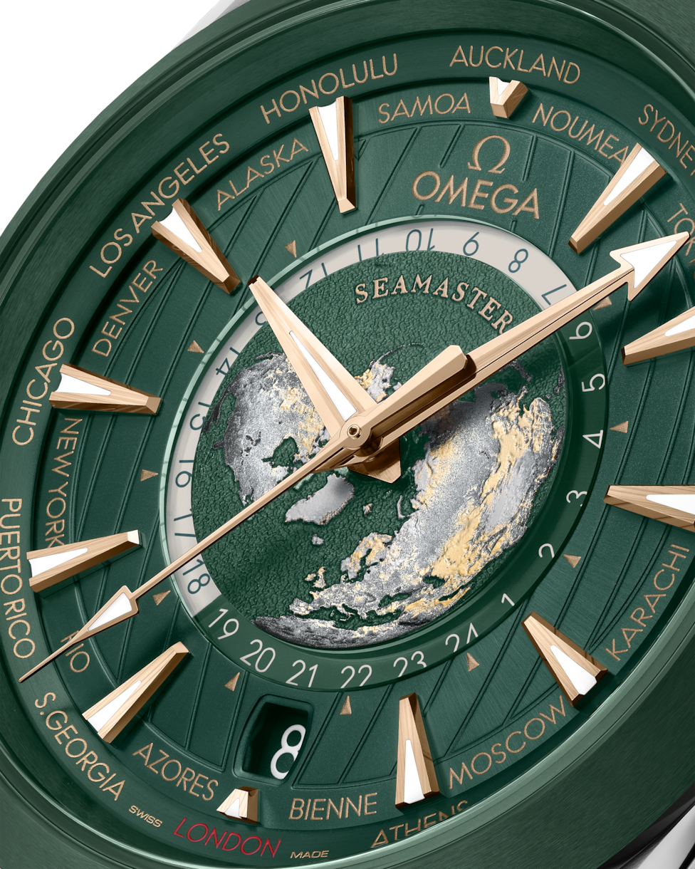 Omega Seamaster Aqua Terra Green Dial Men 43MM - view 3
