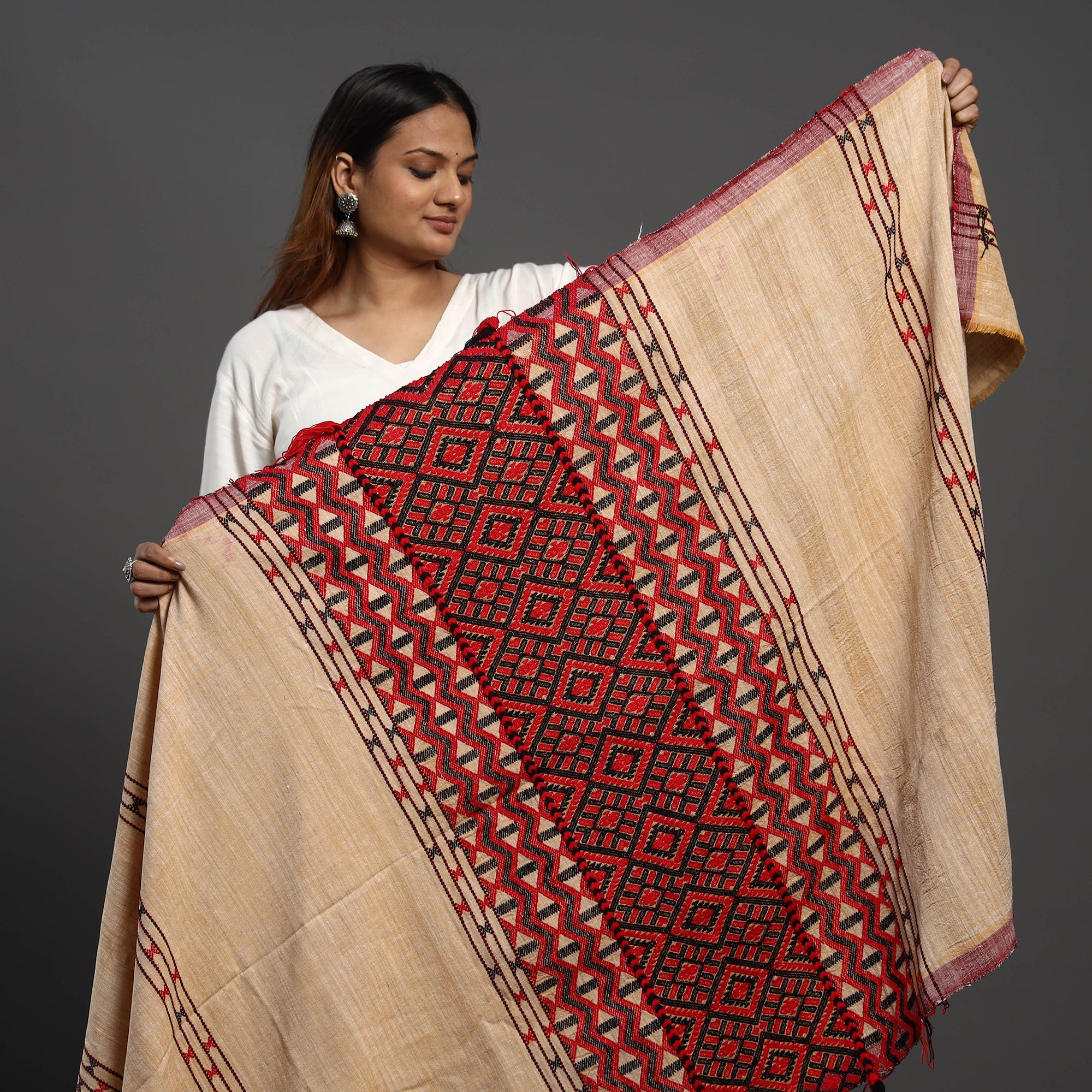 ITOKRI CRAFTS INITIATIVE Beige - Assamese Gero Design Mising Eri Silk Handloom Shawl cum Stole