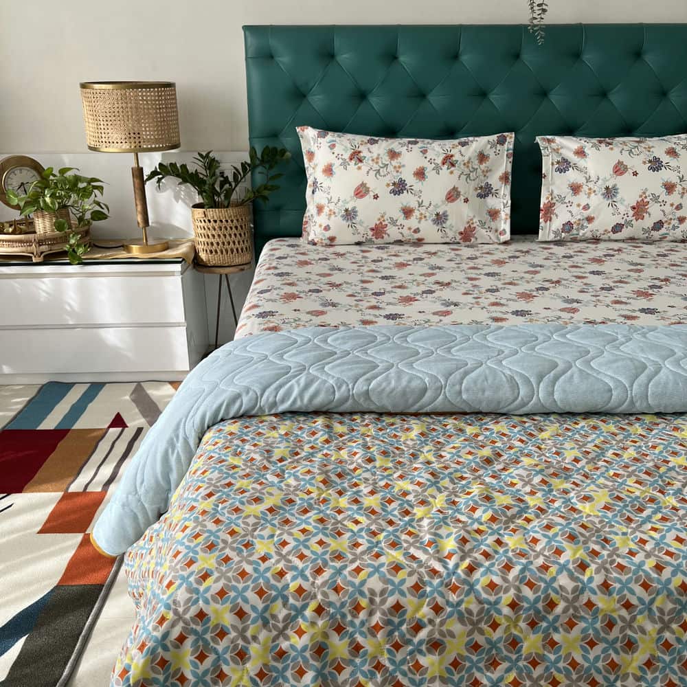 Urban Space -Home Furnishing Store Cotton Bedsheet + AC Blanket Combo Pack - (Combo 15 - Paradise Peach and Blue + Egypt)