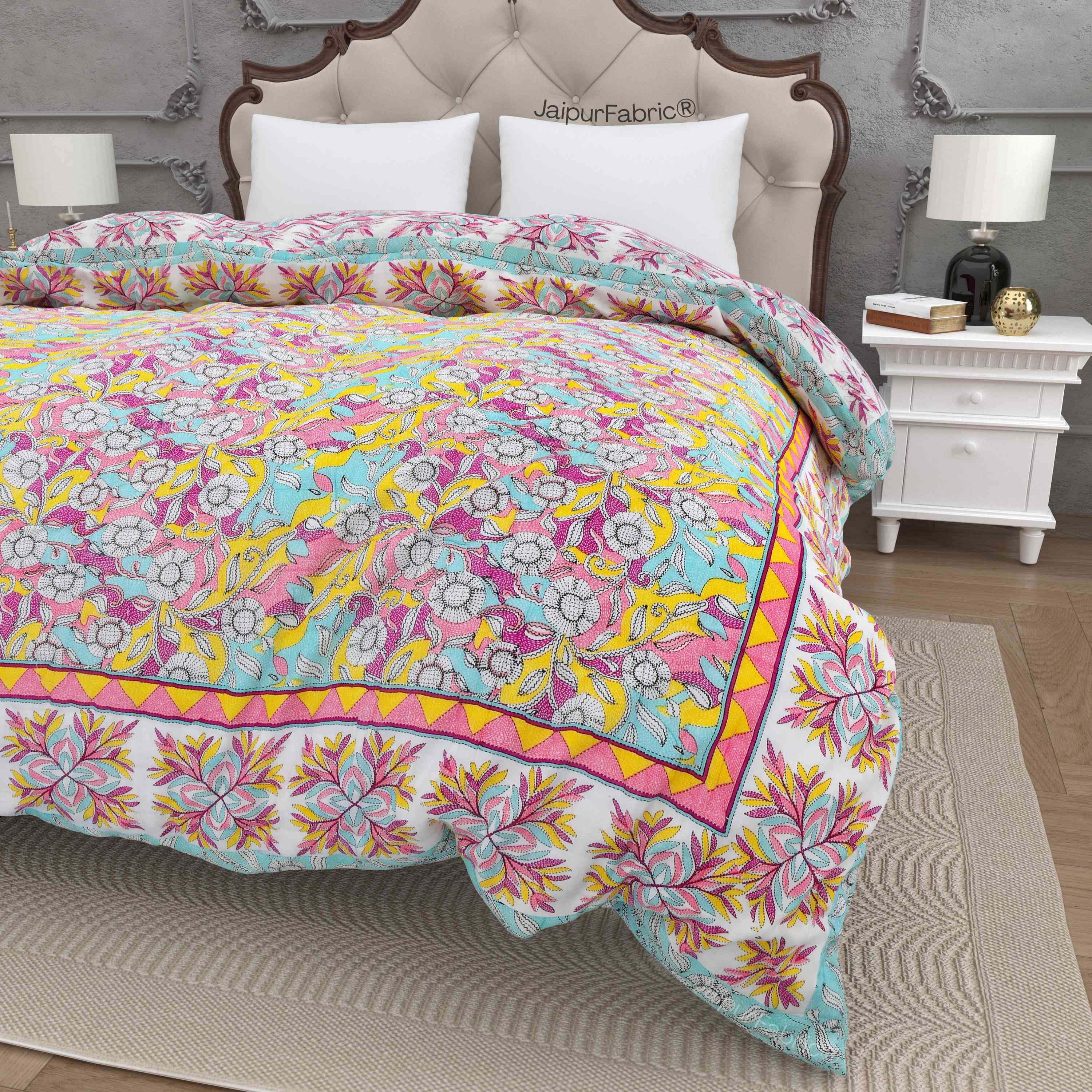 JaipurFabric® Tropical Dreamscape Colorful Lush Floral Patterns Reversible Quilt Double Bed Rajai