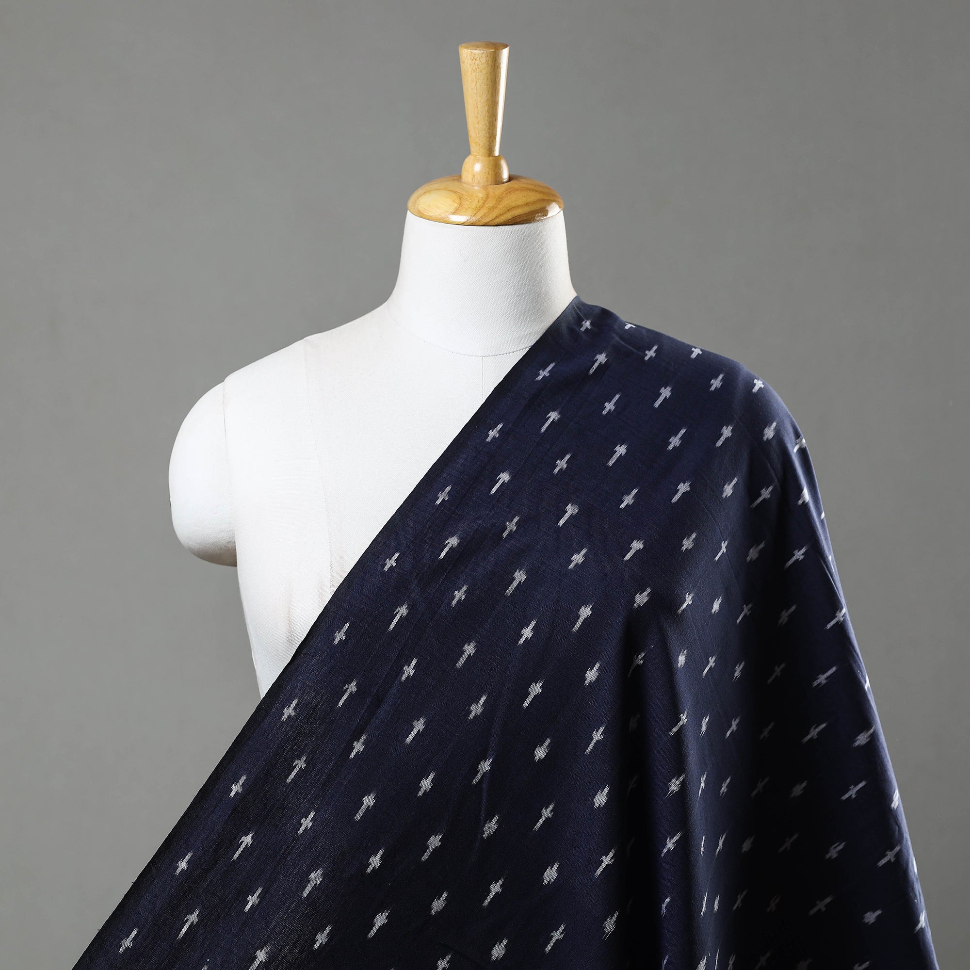 IKAT WEAVES BY EDEM CHANDANA Blue - Cotton Pochampally Ikat Fabric 04