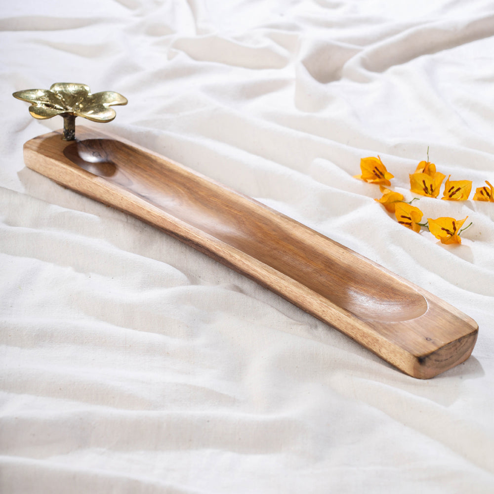 ASHOKA ASSEMBLE - CELEBRATING CRAFTS OF ODISHA Brown - Hand Carved Natural Mahogany Wooden Tray With Dokra Holder