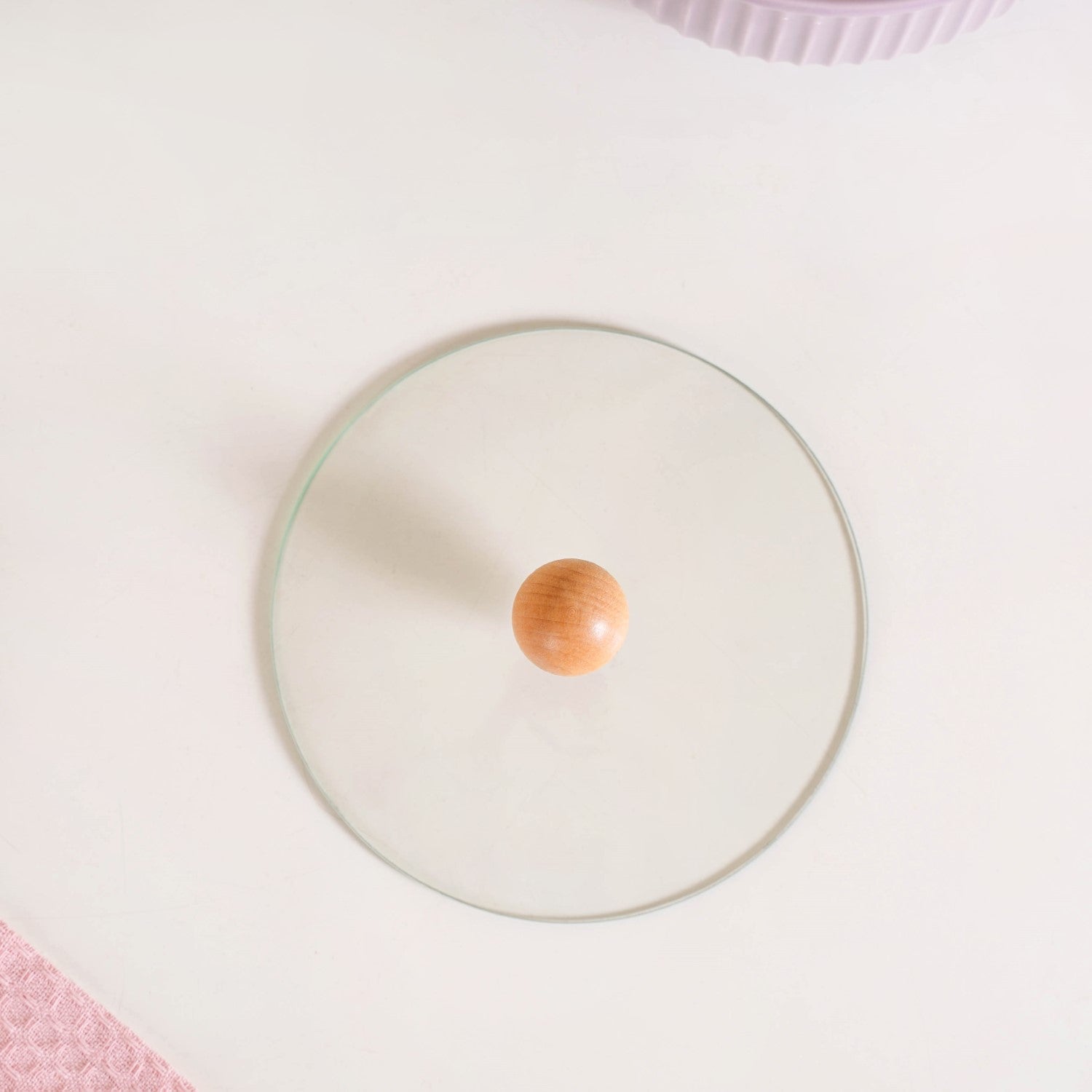 Nestasia Pebble Textured Serving Bowl With Glass Lid 950ml - view 9