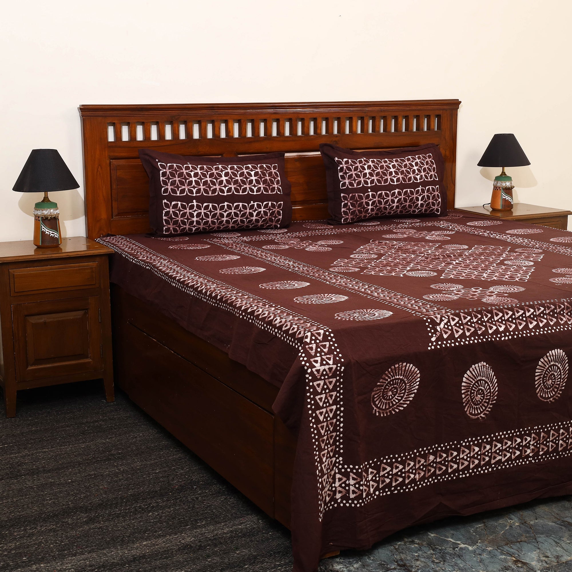 BATIK BY MD. SHARIFF Brown - Cotton Double Hand Batik Print Bed Sheet Set 09