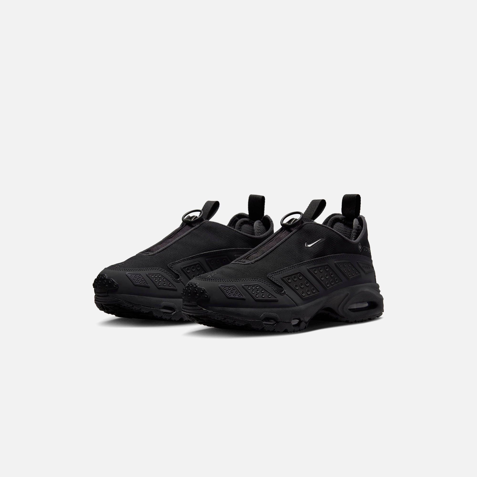 Nike WMNS Air Max SNDR GORE-TEX - Black / Dark Smoke Grey - view 2