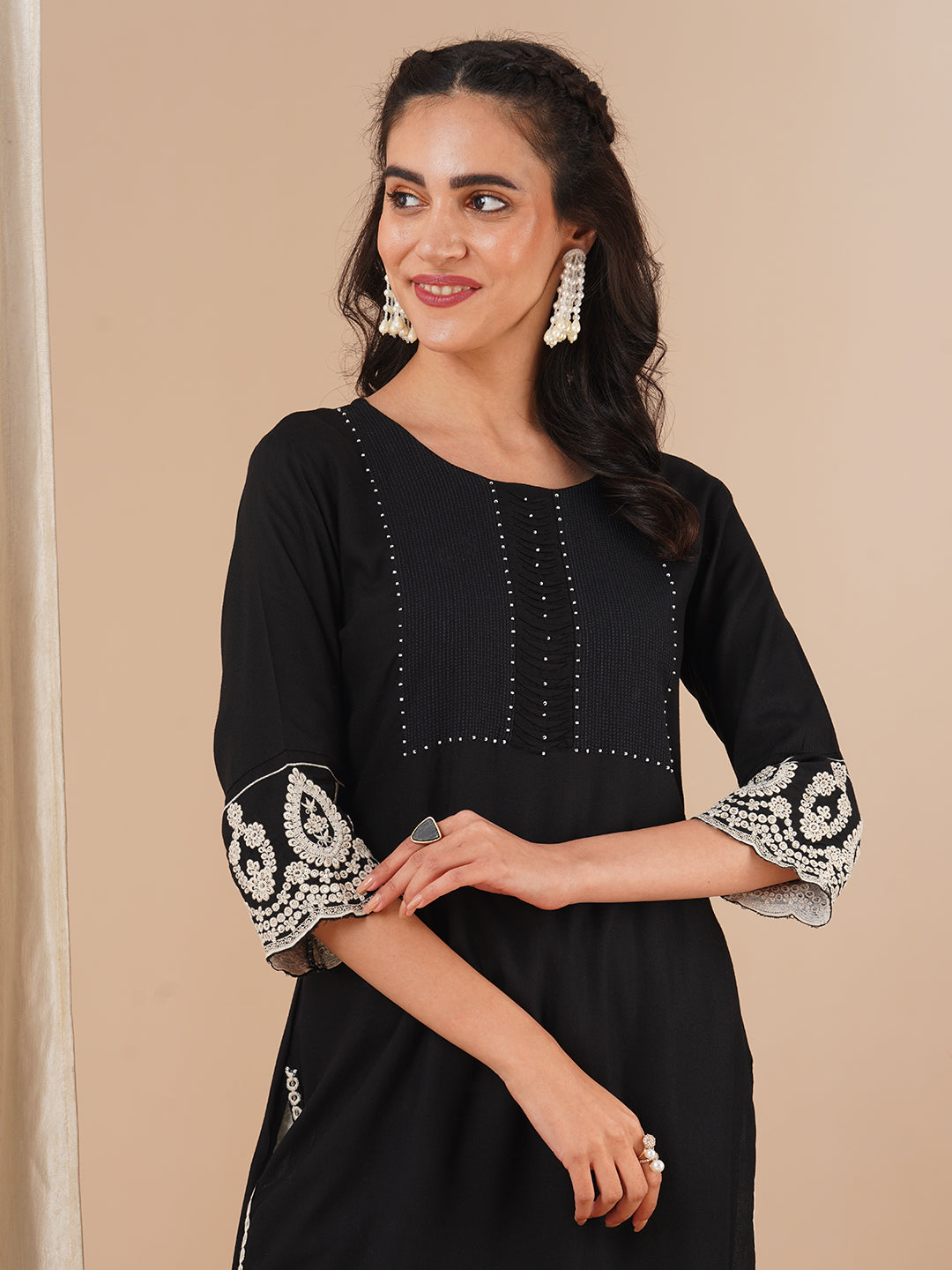 FASHOR Solid Ethnic Embroidered Straight Fit Kurta - Black - view 2