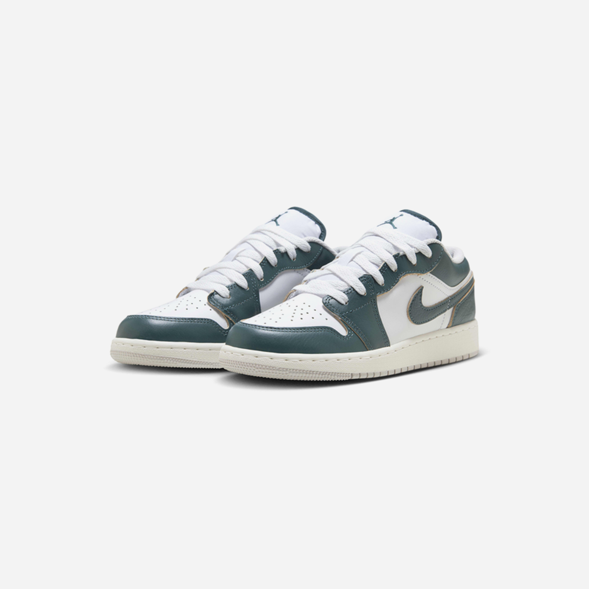 Nike Air Jordan 1 Low Oxidised Green GS - view 2
