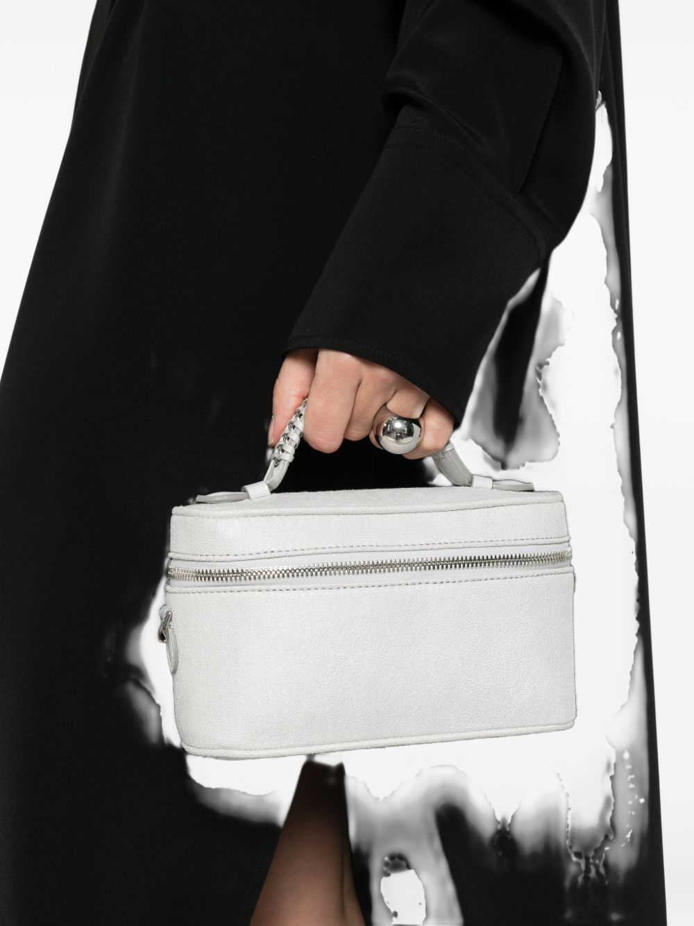 Stella McCartney Falabella vanity case – Outer: Polyurethane 100% - view 5