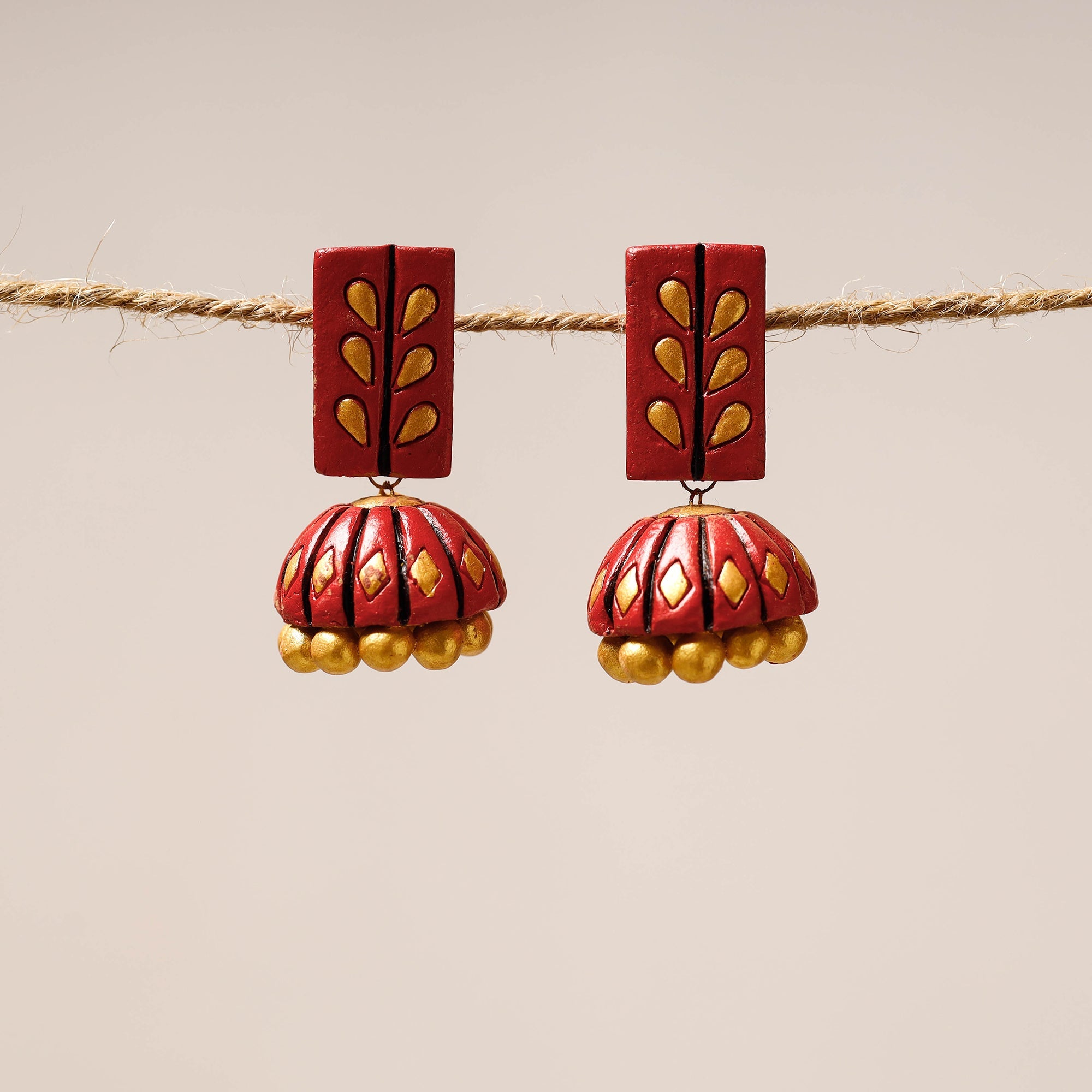 KHUSHBASH - HAPPY LOOM OF EAST Bishnupur Handpainted Terracotta Jhumki Earrings 09