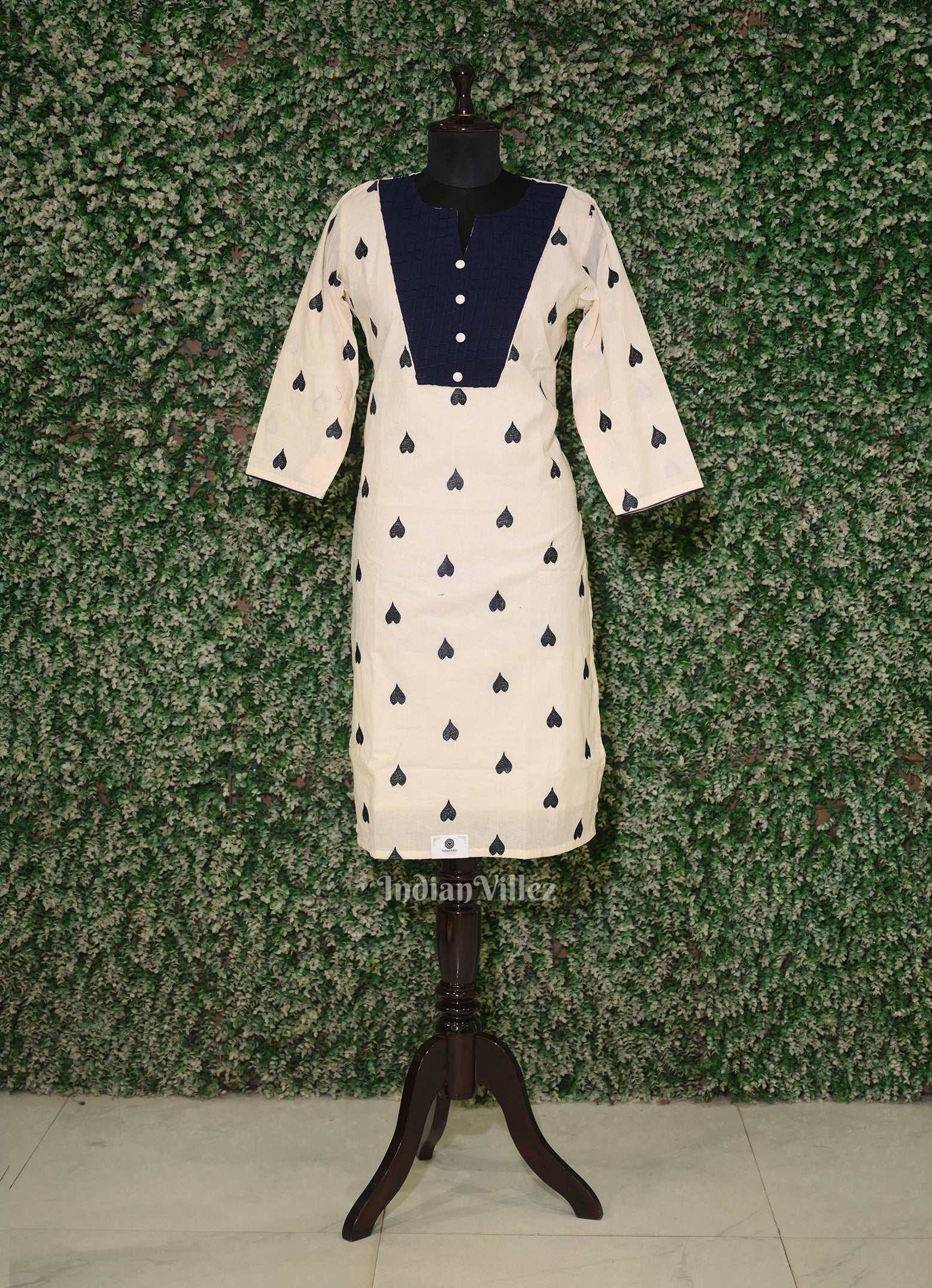 IndianVillèz White Blue Heart Motif Kurti for Women