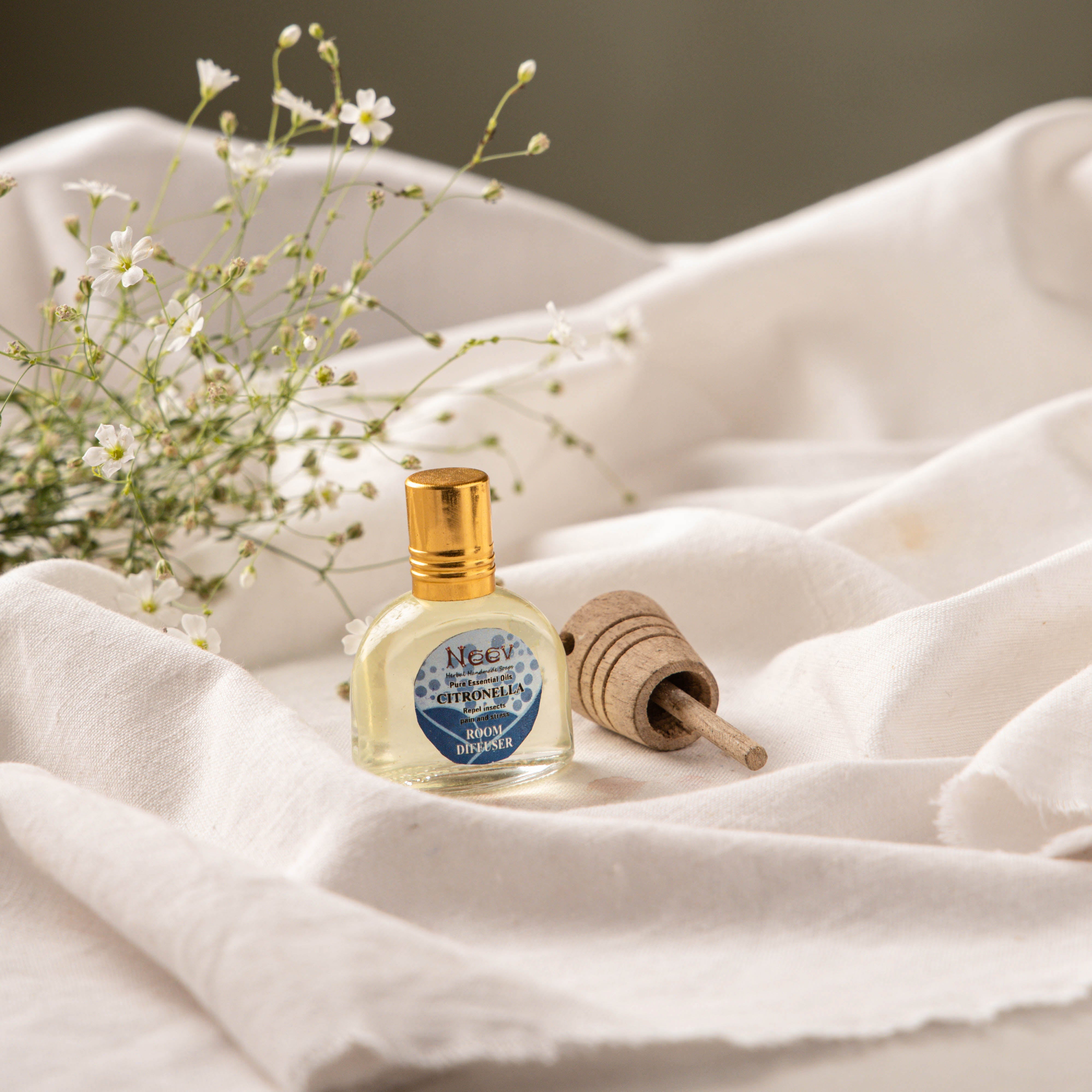 NEEV "Citronella Room Diffuser Repel insects, pain and stress" - view 2