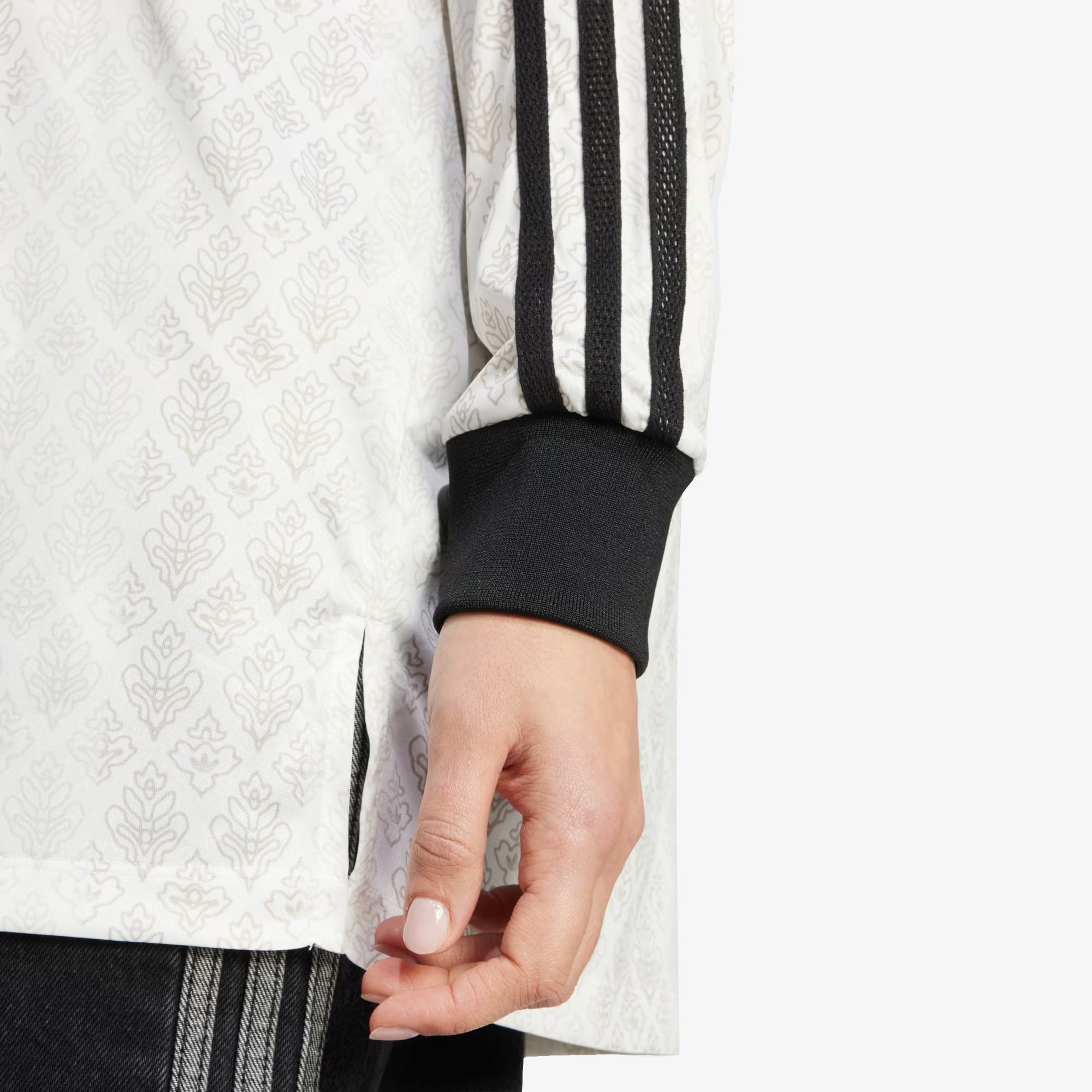 Adidas Originals | RETRO SPORTS CRICKET-INSPIRED LONG SLEEVE JERSEY { OFF WHITE - view 4