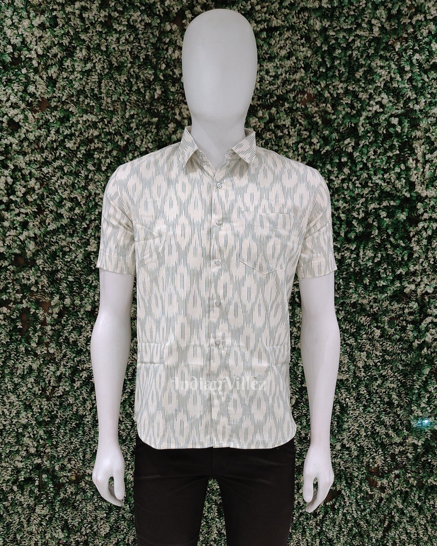 IndianVillèz White Green Pochampally Ikat Cotton Half Sleeve Shirt for Men