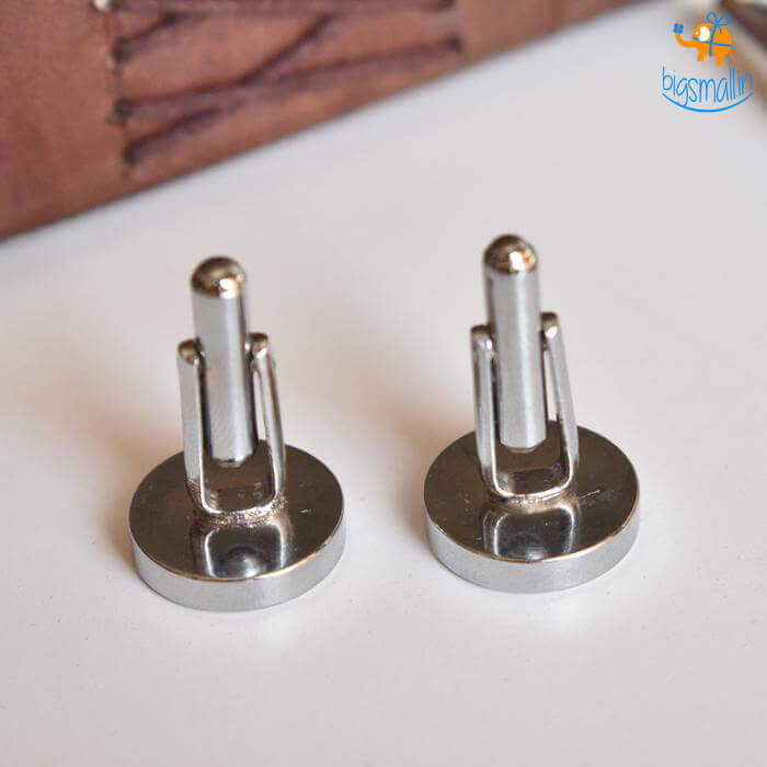 DesignWesign Superman Wooden Cufflinks - view 3