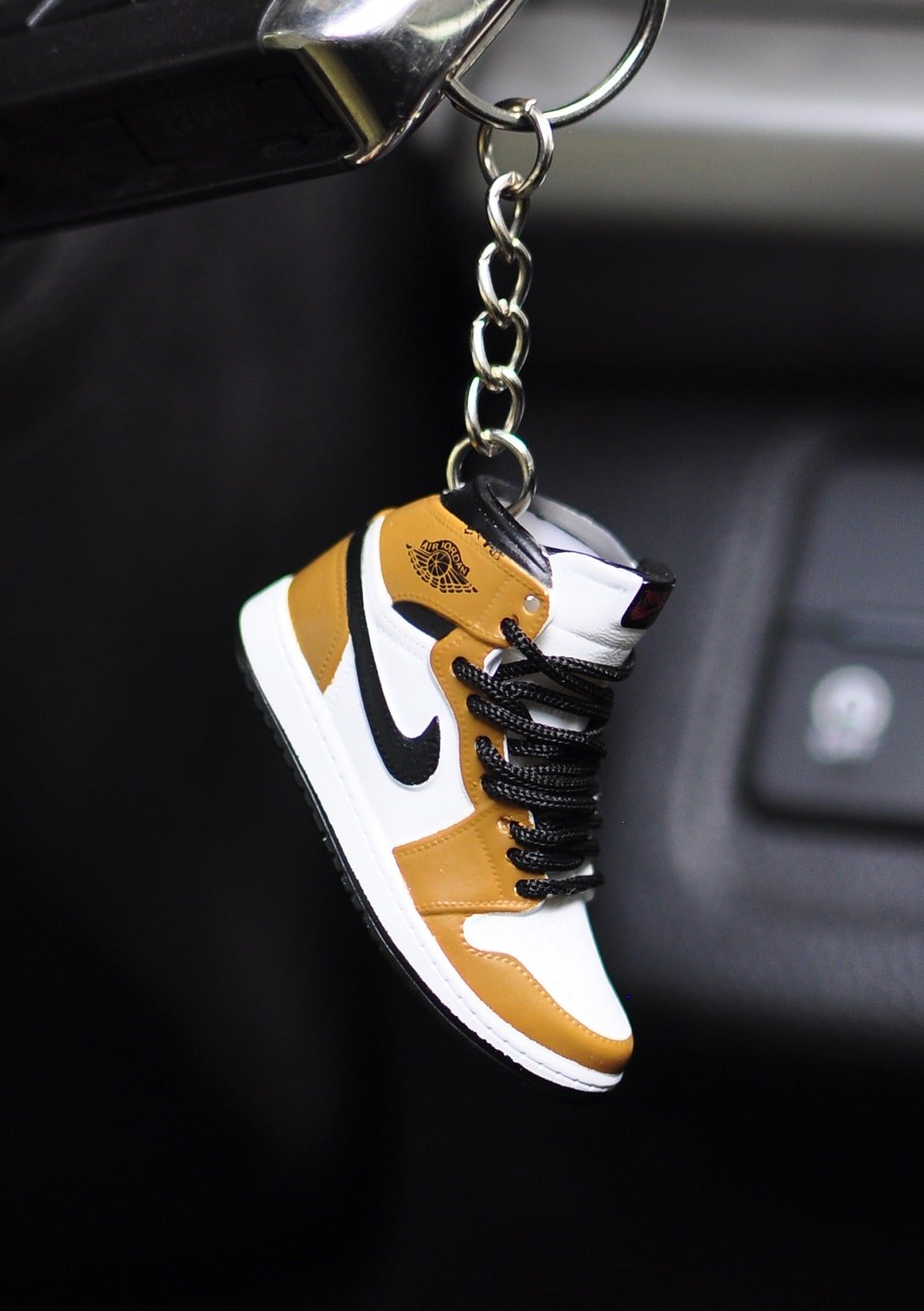 Kicks Machine 3D Sneaker Keychain AJ1 Rookie of the Year