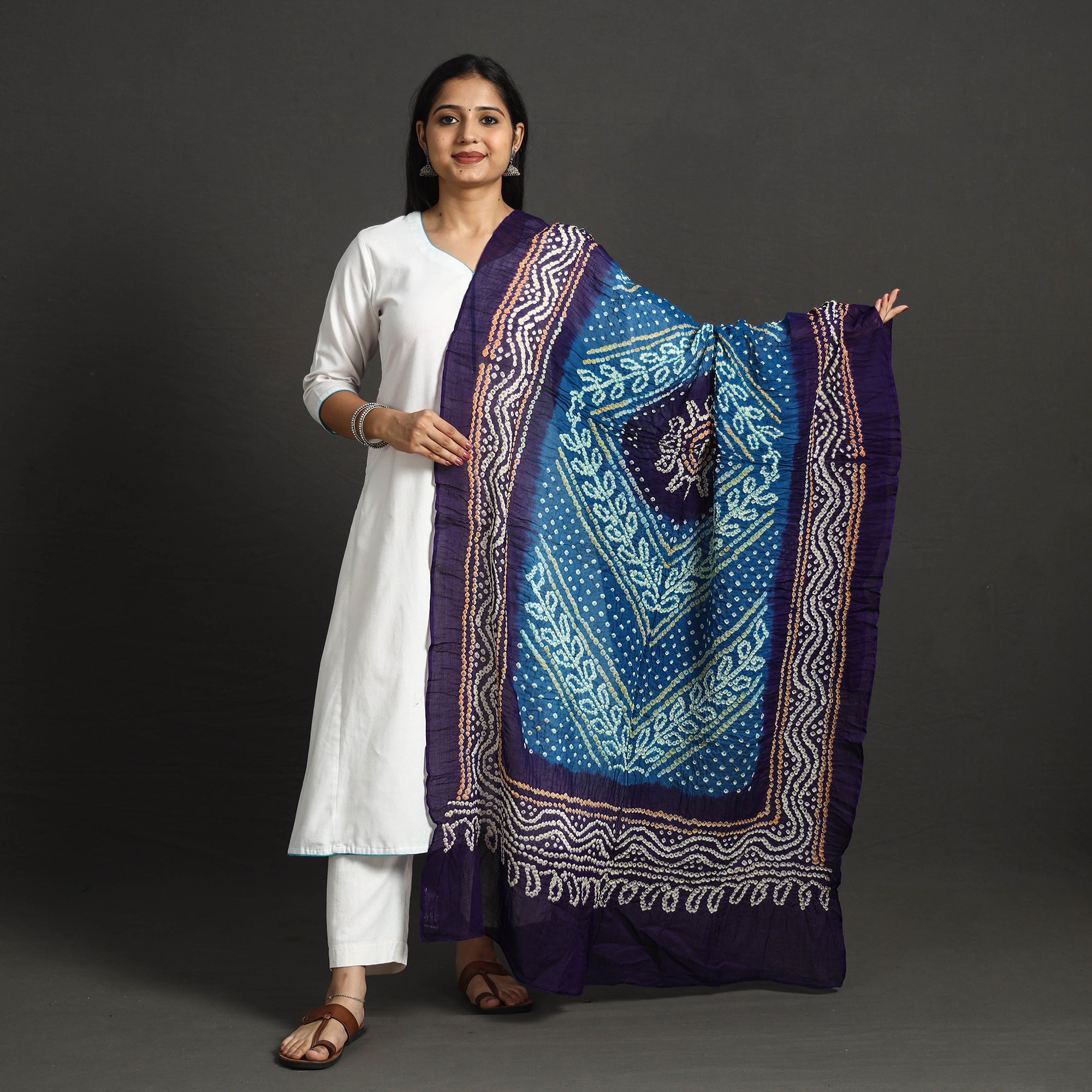 KACHCHH JI CHHAAP Kutch Tie-Dye Cotton Bandhani Dupatta 32