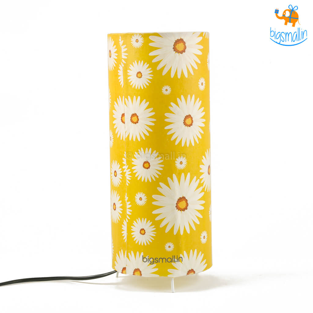 Ascetic Daisy Cylindrical Table Lamp - view 9
