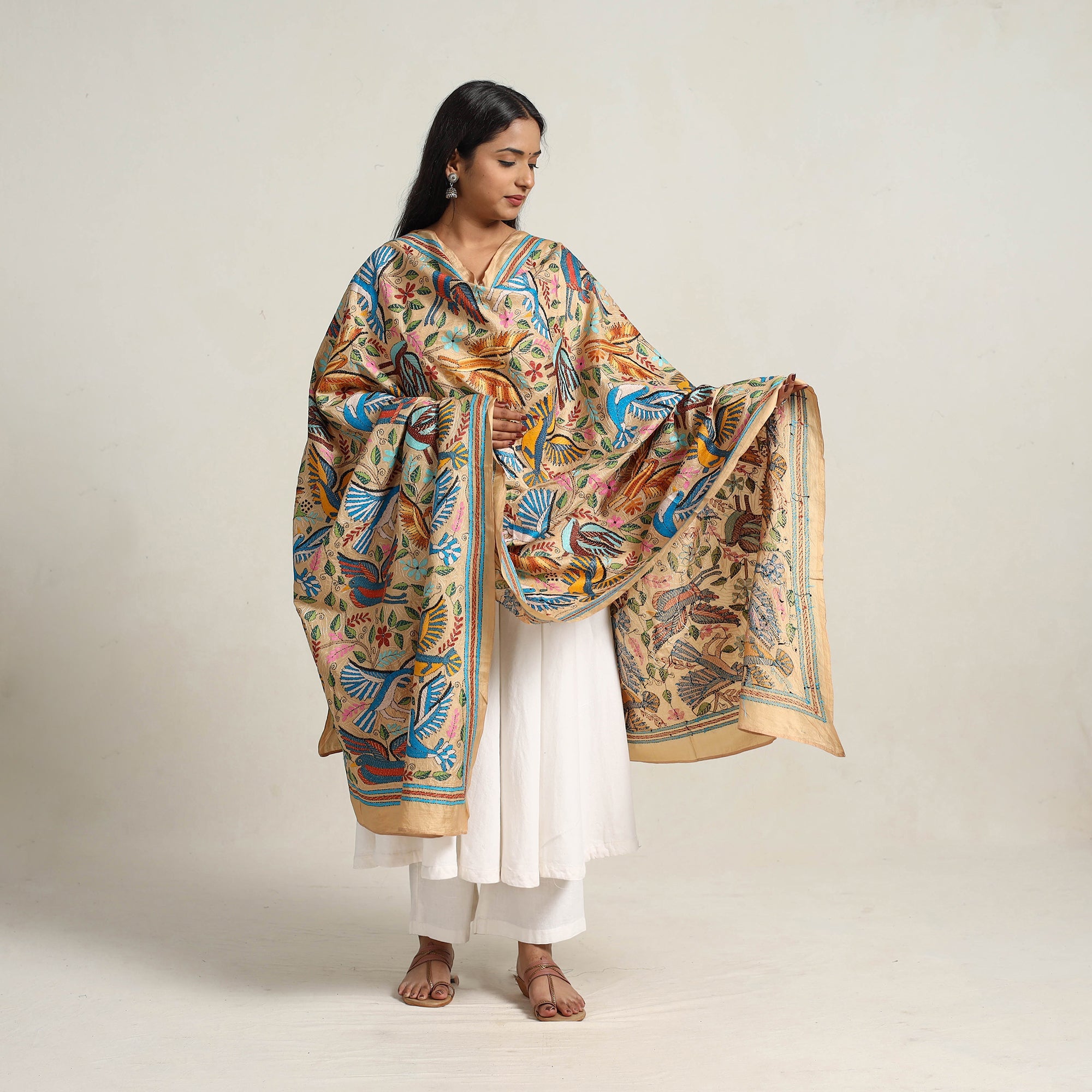 KHUSHBASH - HAPPY LOOM OF EAST Beige - Bengal Handloom Silk Kantha Embroidery Dupatta 09 - view 2