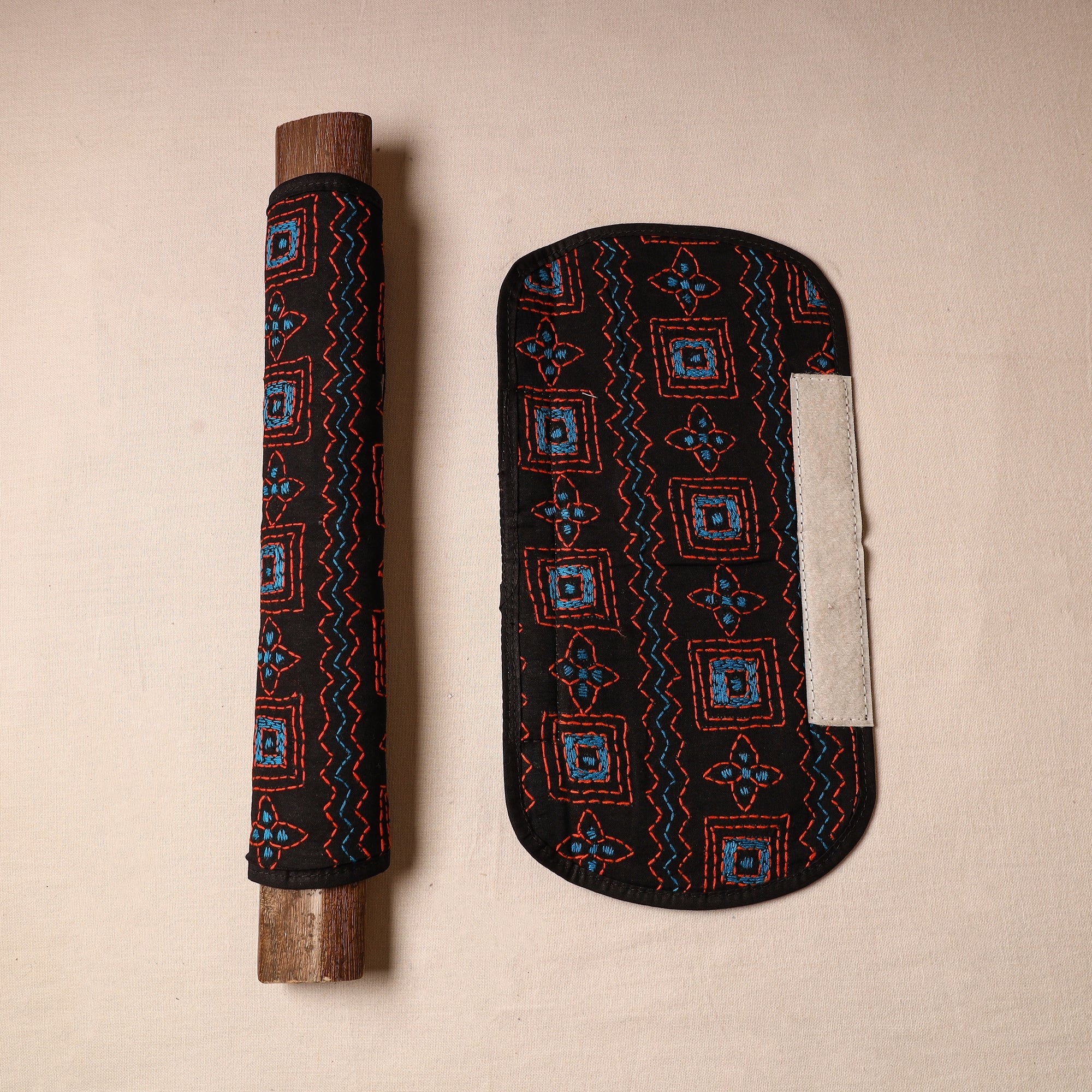 ASALKAAR Black - Bengal Kantha Work Handmade Fridge Handle Cover (Set of 2) 38