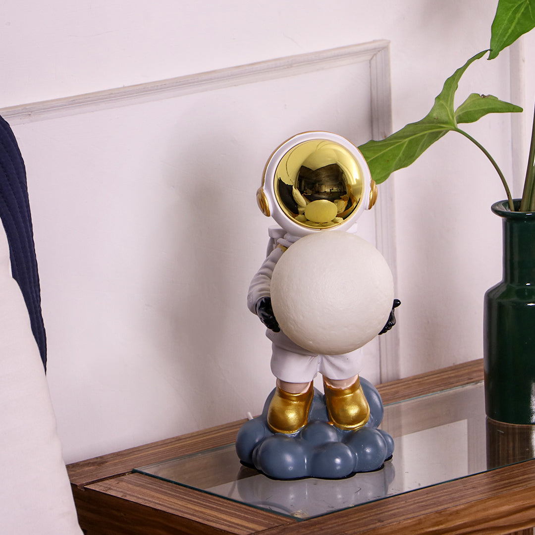 Kush Trading Astronaut Moon Lamp - view 6