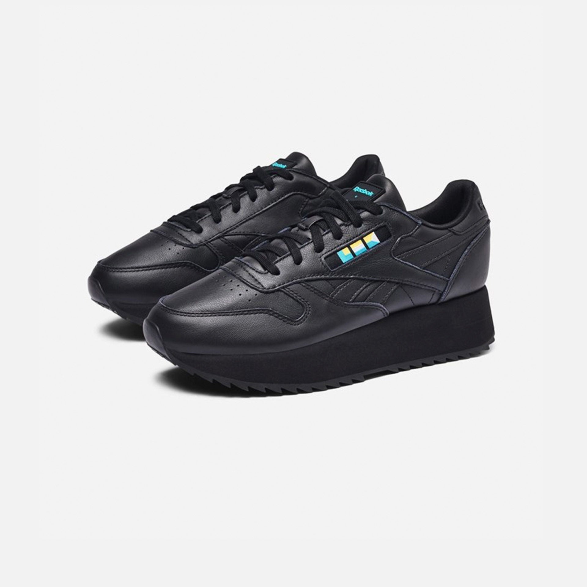 Reebok | CLASSIC LEATHER DOUBLE X GIGI HADID - view 2