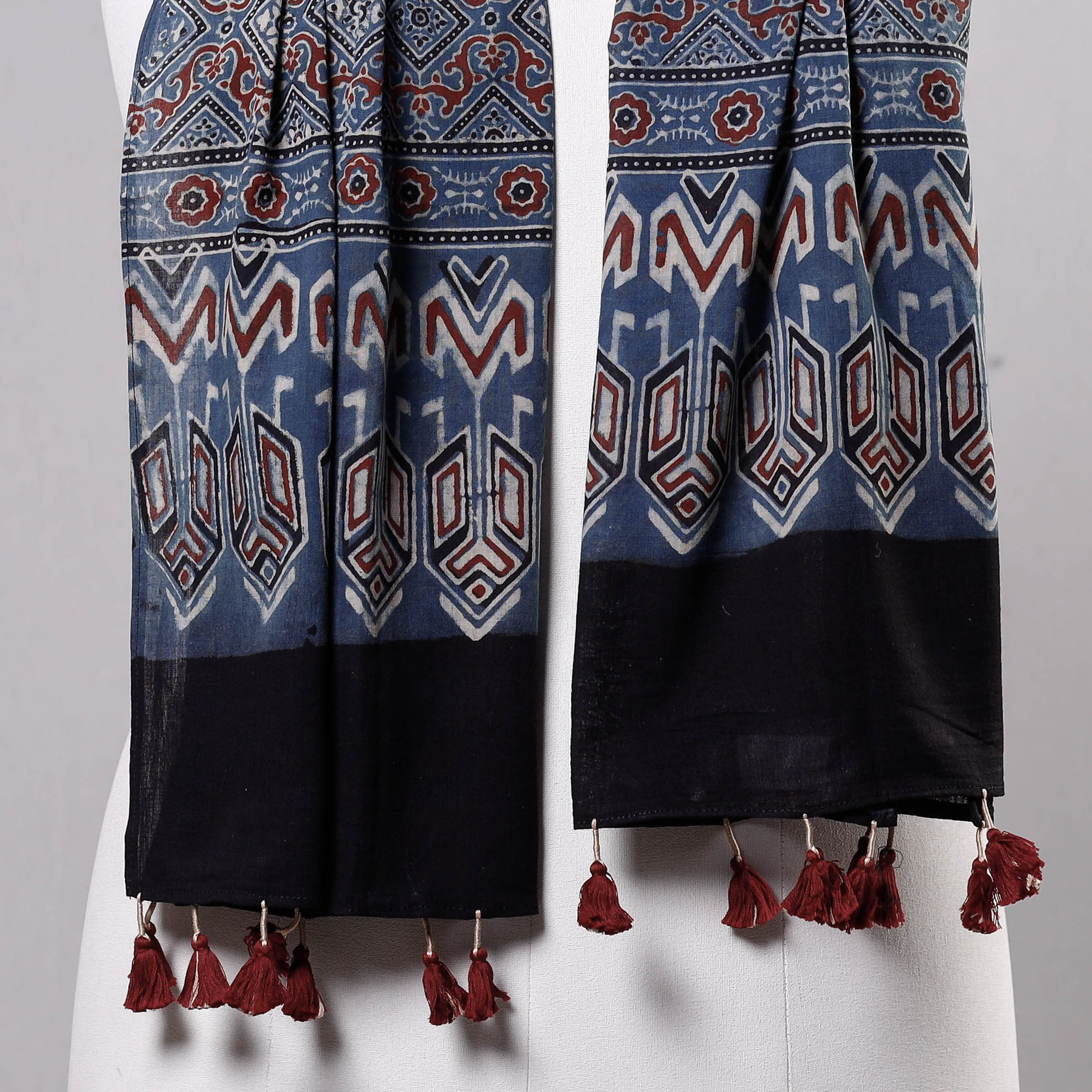 RIYAZ ABDULMAJID KHATRI - AJRAKH Blue - Ajrakh Block Printed Mul Cotton Stole with Tassels - view 3