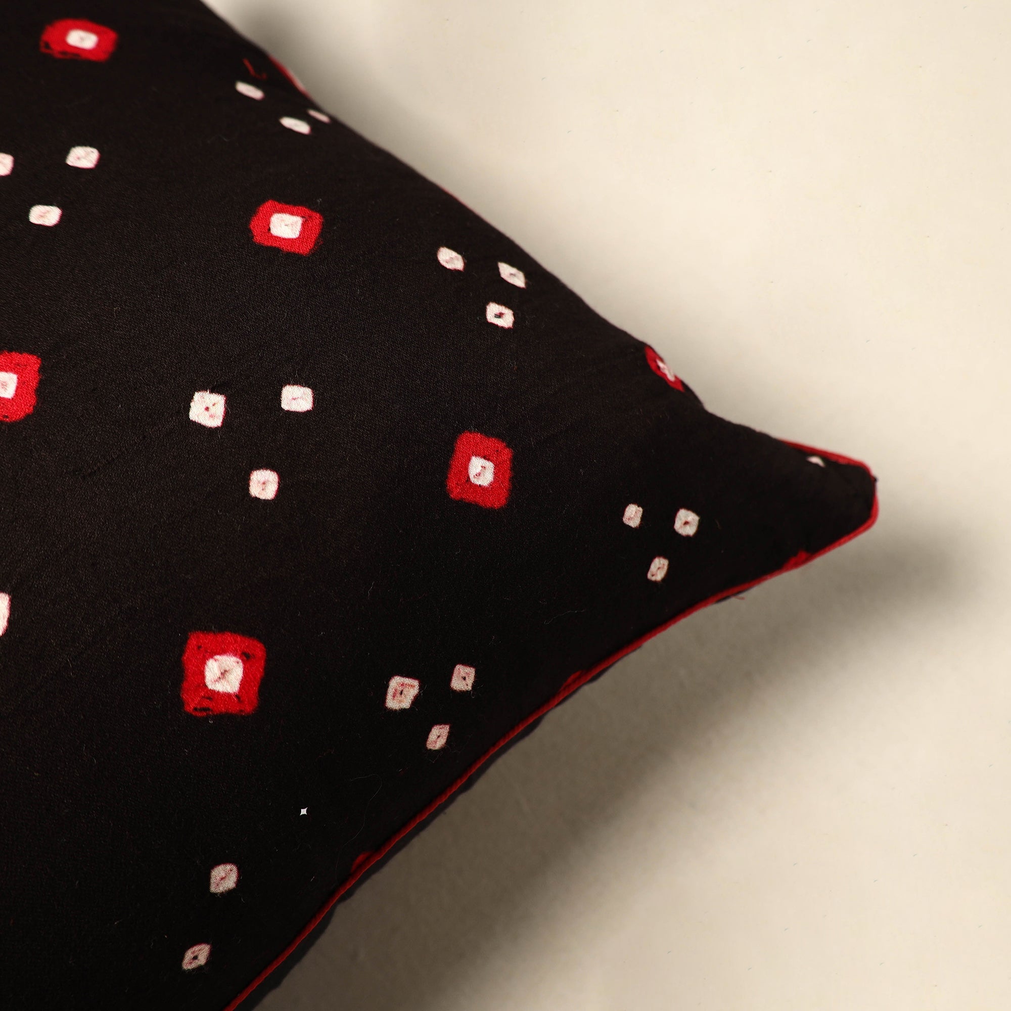 NOORI BAZAR Black - Tie & Dye Cotton Bandhani Cushion Cover 13 - view 2