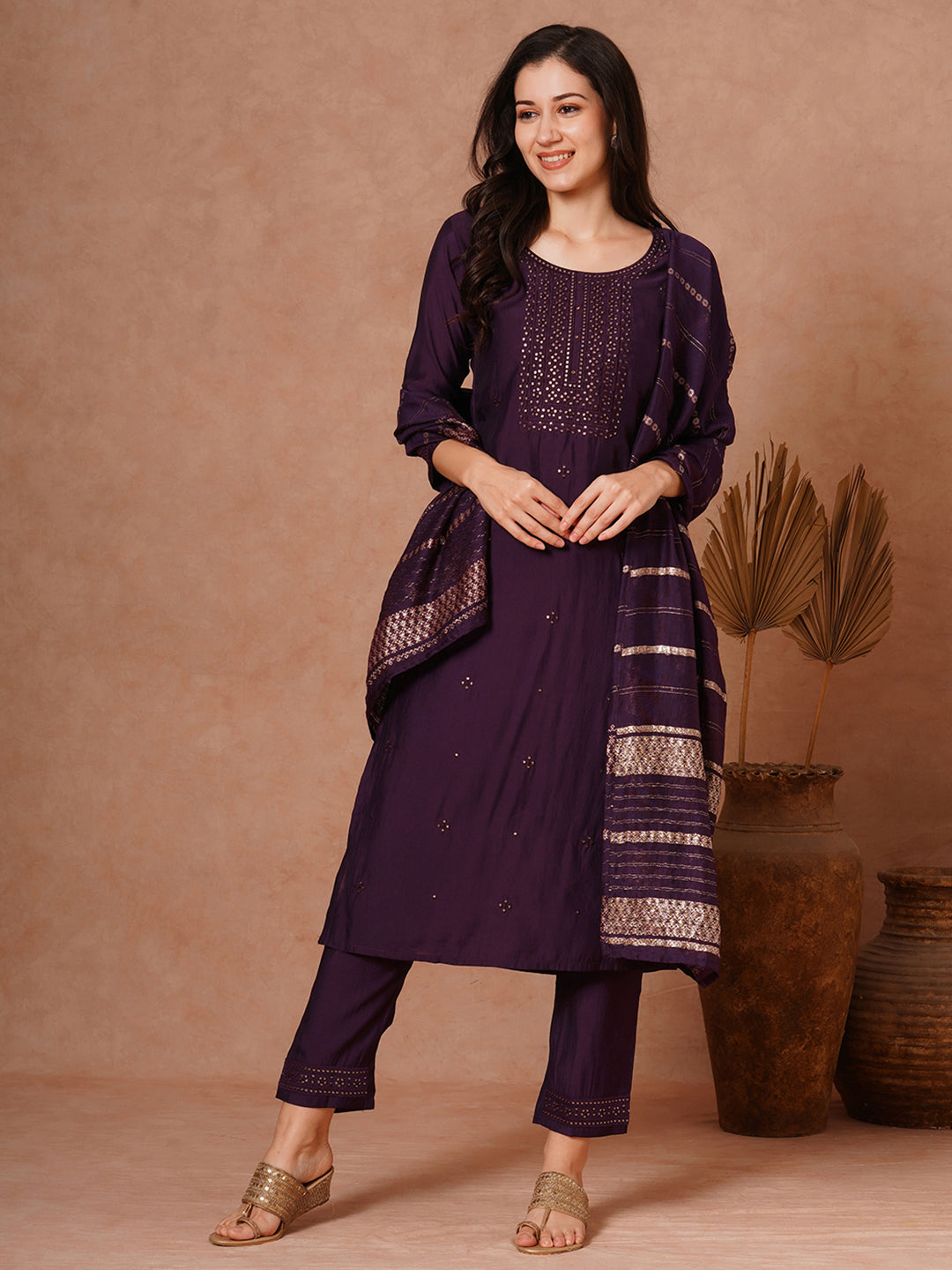 FASHOR Solid Ethnic Embroidered Straight Fit Kurta with Pant and Jacquard Dupatta - Burgundy