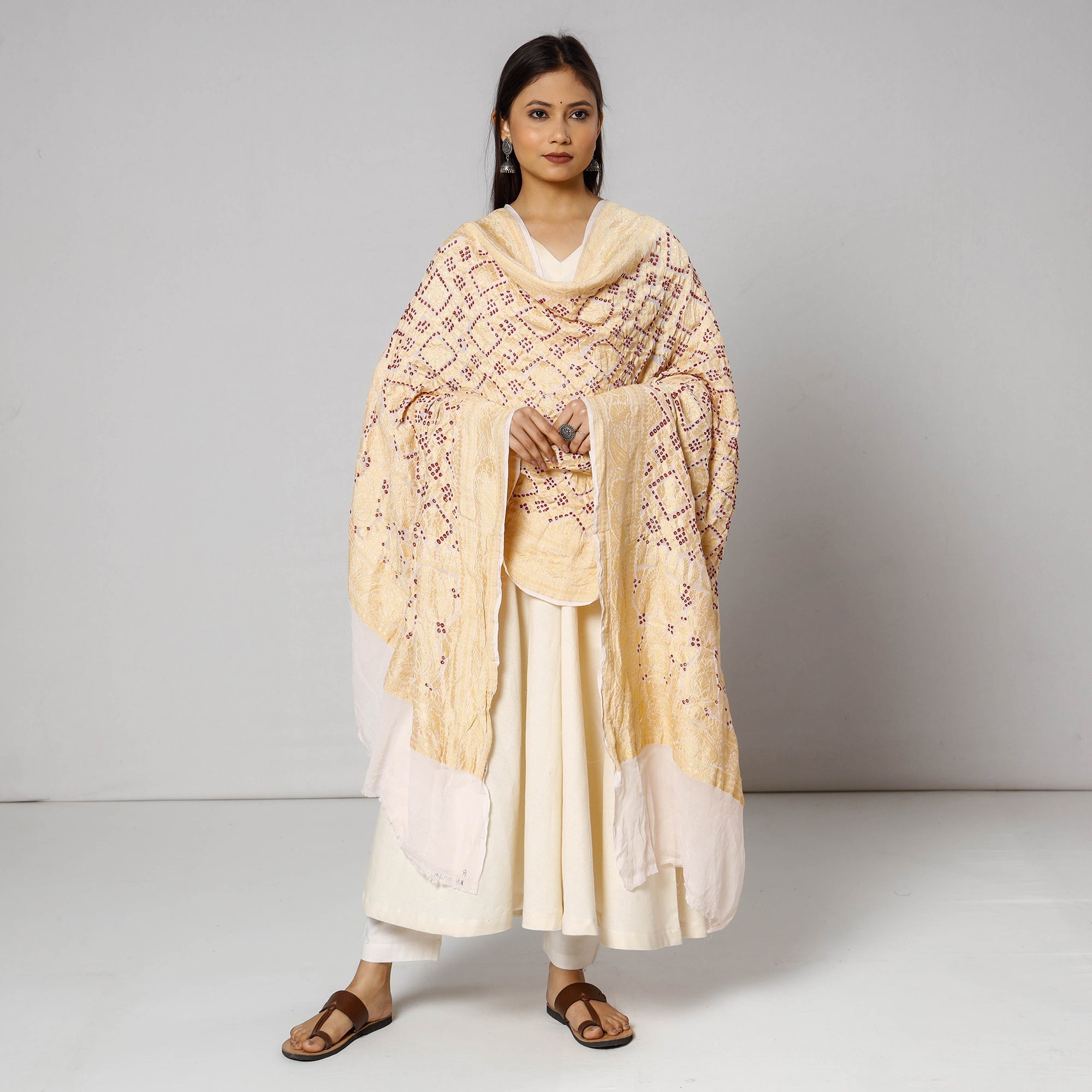 KACHCHH JI CHHAAP Beige - Traditional Kutch Neem Zari Jaal Work Bandhani Tie-Dye Georgette Banarasi Dupatta - view 3