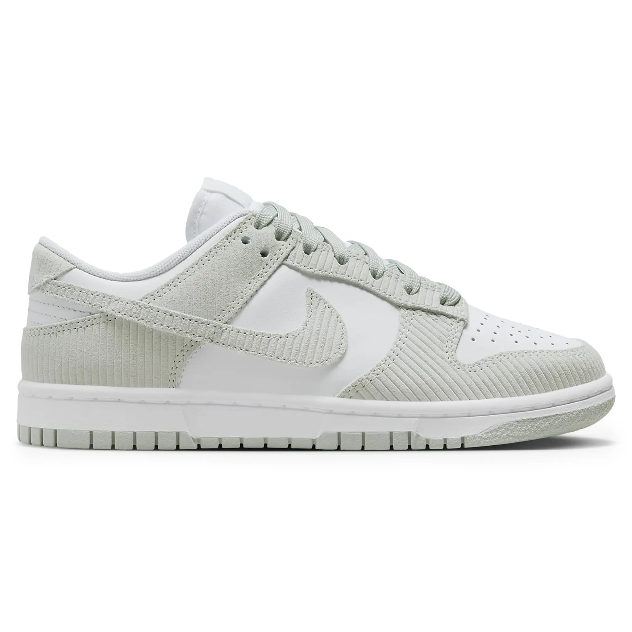 Nike Dunk Low Light Silver Corduroy (W) – Grey
