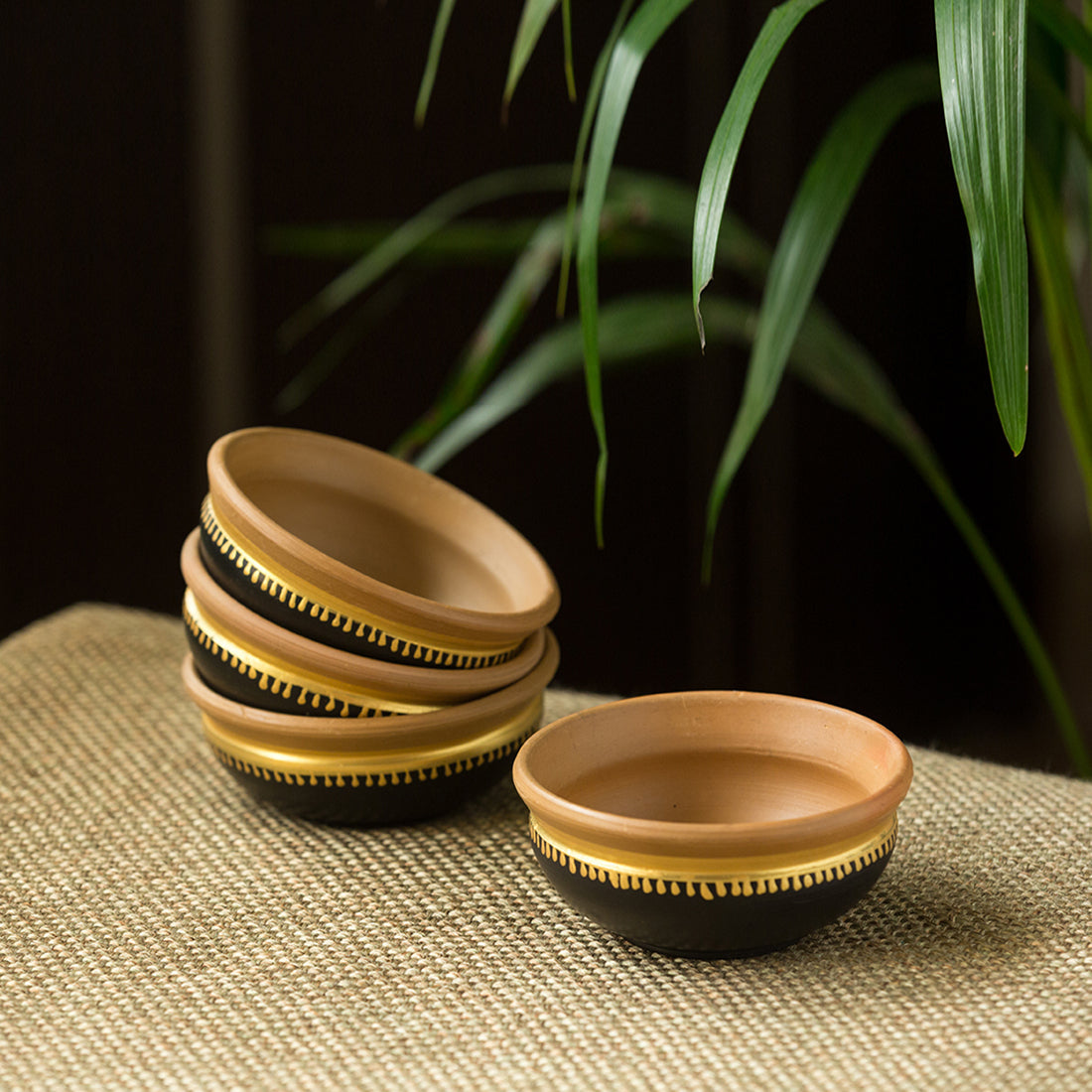 EXCLUSIVELANE 'Terra-Serves' Handpainted Serving Bowls In Earthen Terracotta (Set Of 4)