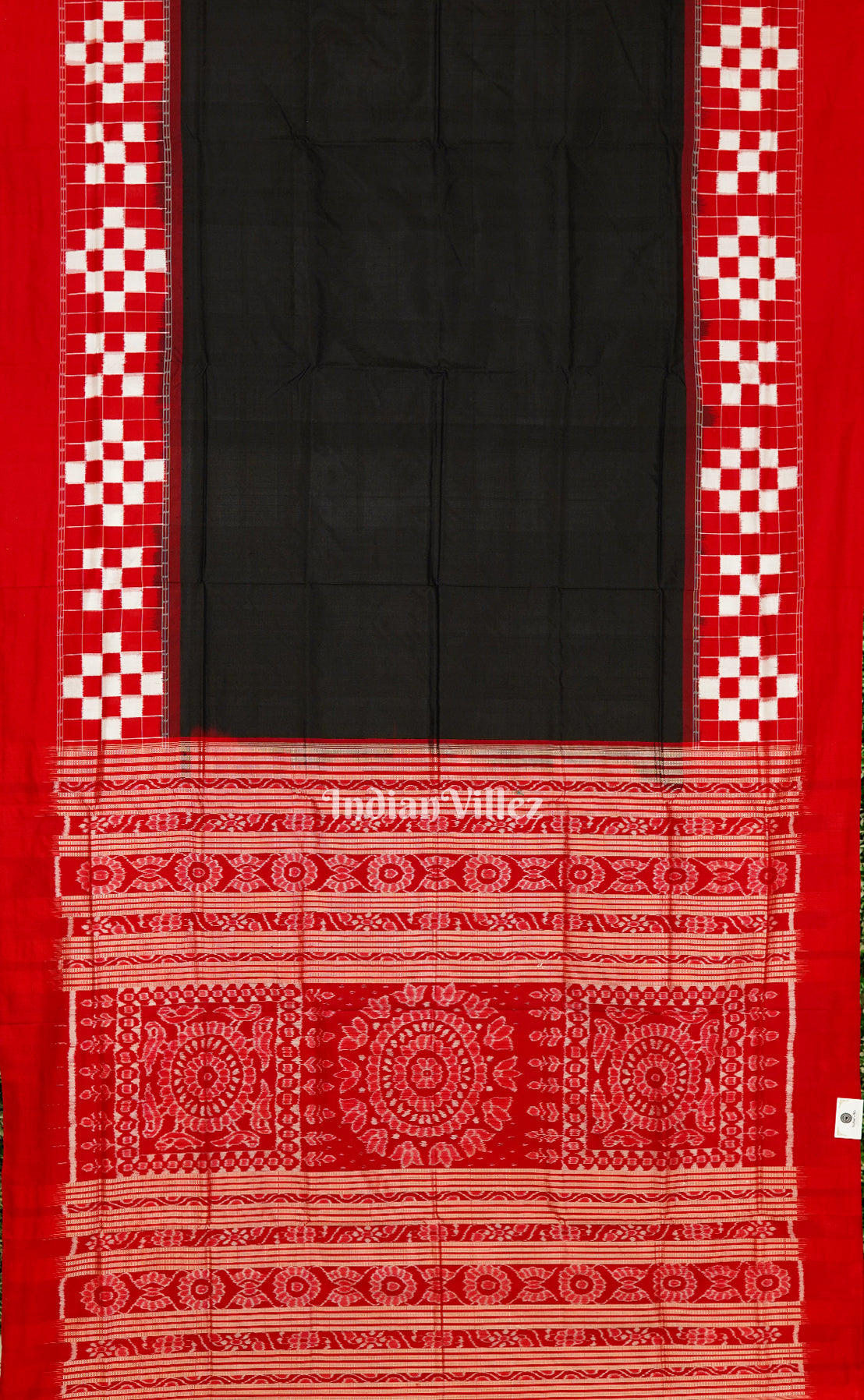 IndianVillèz Black With Red Sambalpuri Pasapalli Theme Ikat Sambalpuri Silk Saree