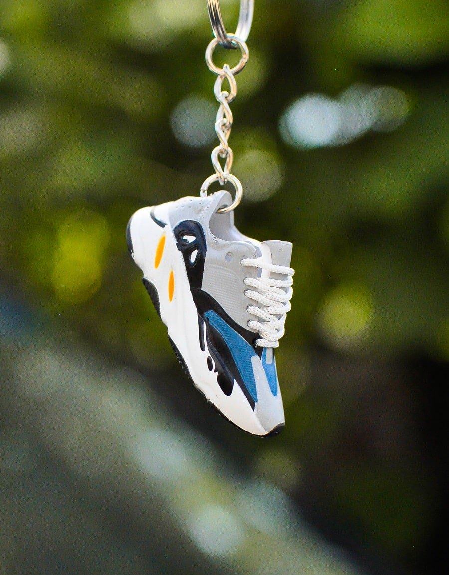 Kicks Machine 3D Sneaker Keychain Adidas Yeezy Waverunner - view 2
