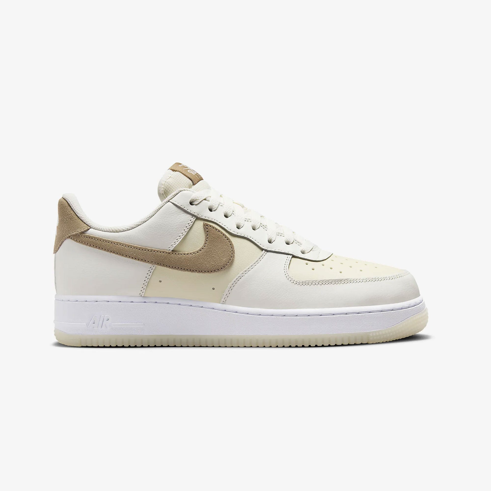 Nike | AIR FORCE 1 '07 LV8 { SAIL/KHAKI-COCONUT MILK-WHITE