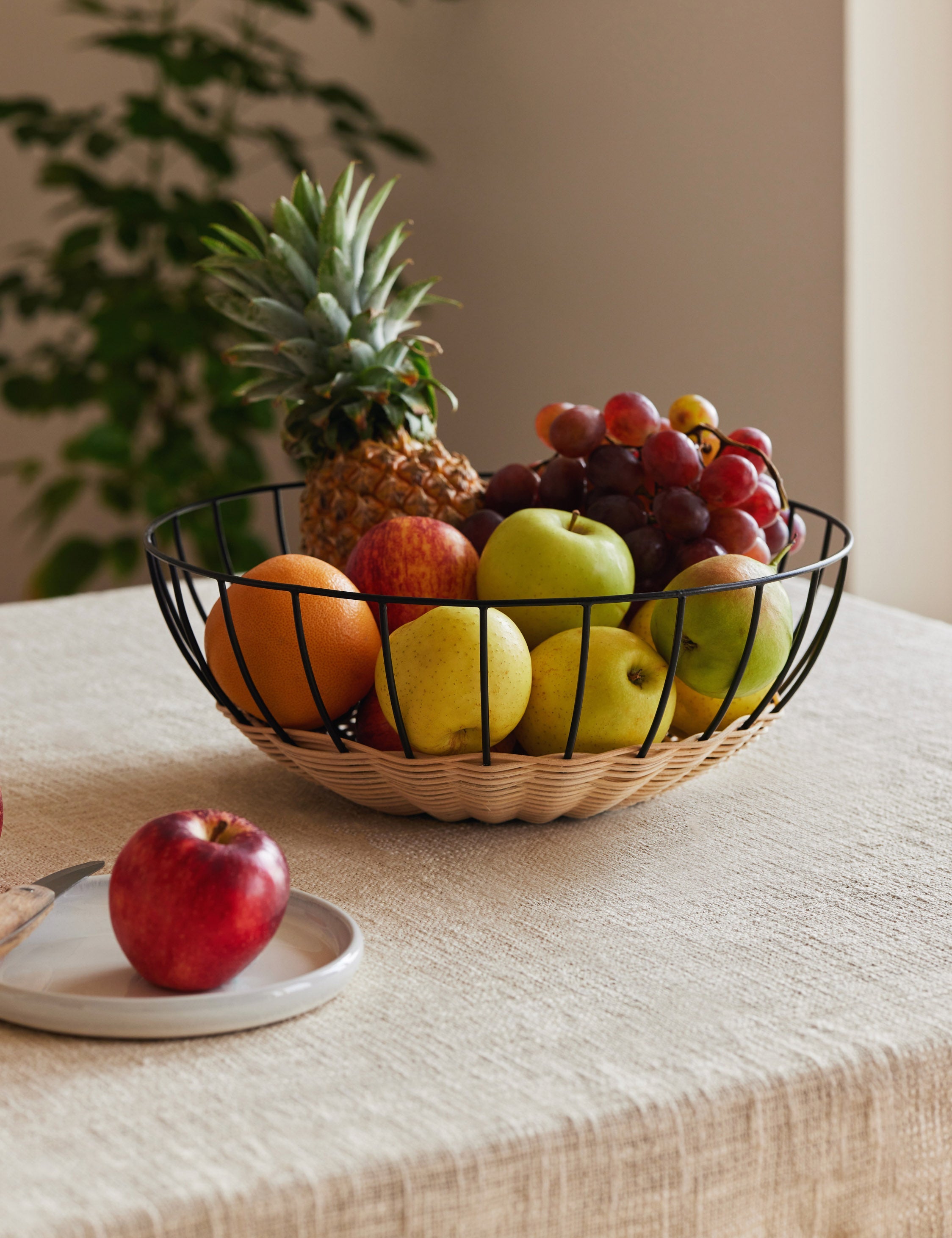Lulu and Georgia Cabo Fruit Basket by Fleck – Black - view 2