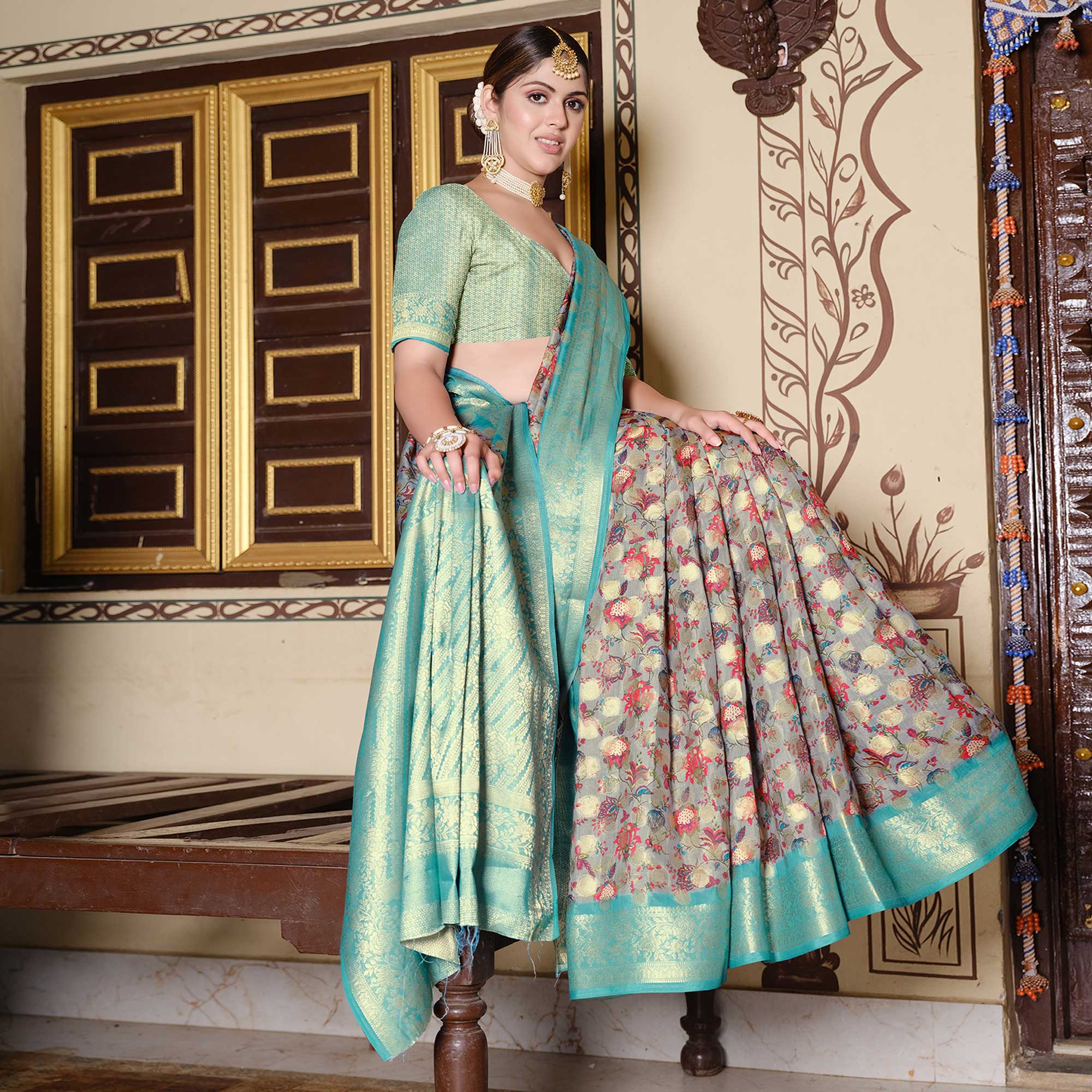 BlackTree grey-turquoise-floral-printed-pure-cotton-saree - view 5