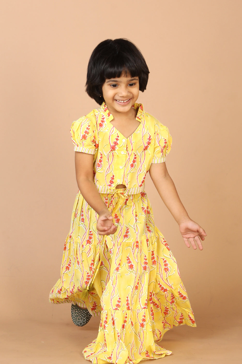 Kalanjali Ethnics Girls' tiered cotton block printed shirt and top set