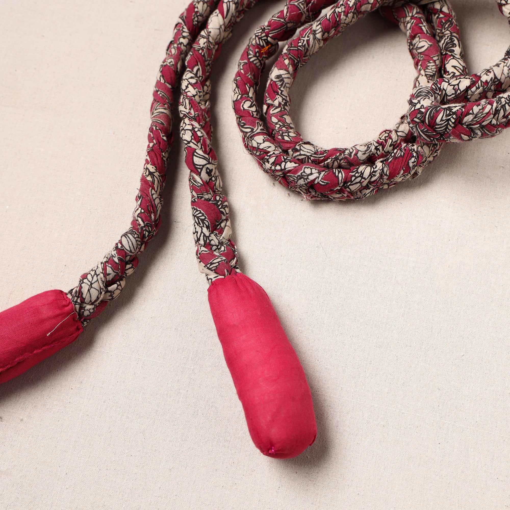 NOORI BAZAR Handmade Upcycled Fabric Skipping Rope 08 - view 4