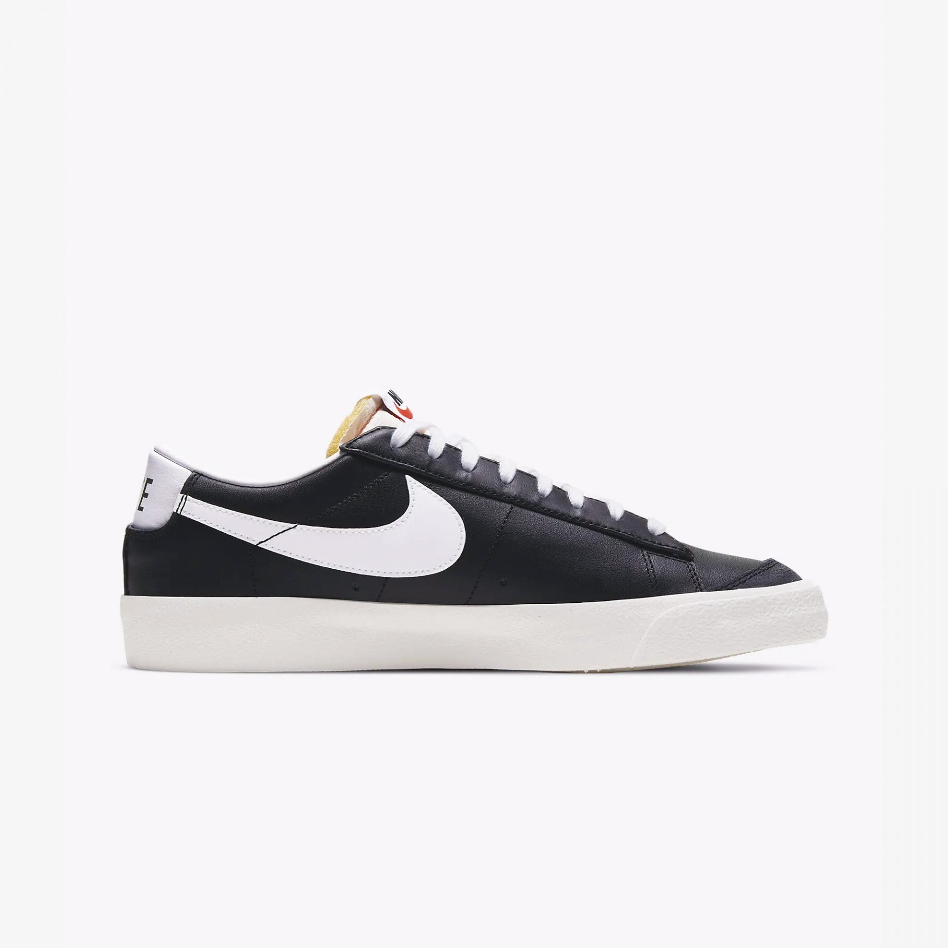Nike | BLAZER LOW '77 VINTAGE { BLACK/WHITE - view 6