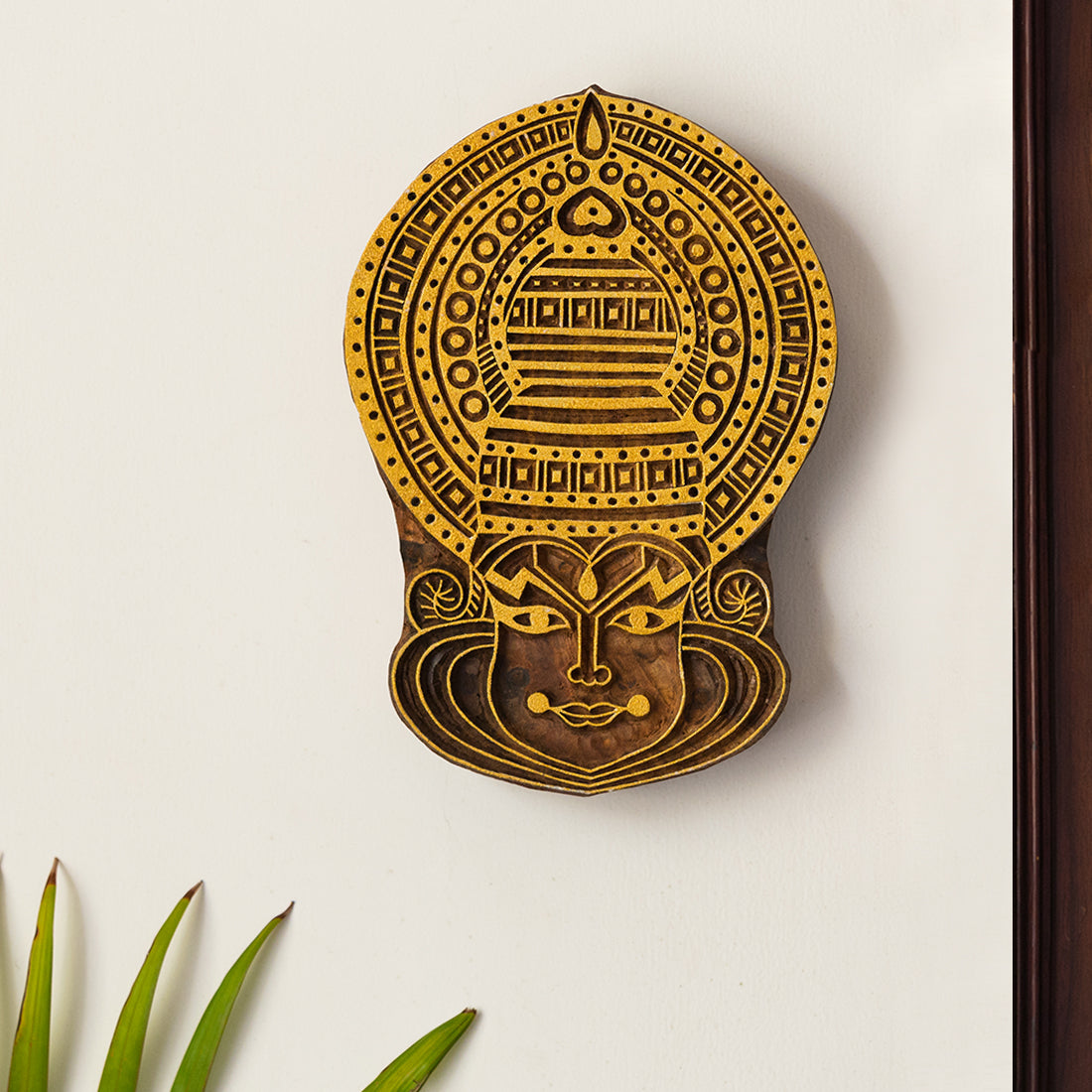 EXCLUSIVELANE 'Kathakali Maquillage' Hand Carved Block Wall Décor In Sheesham Wood