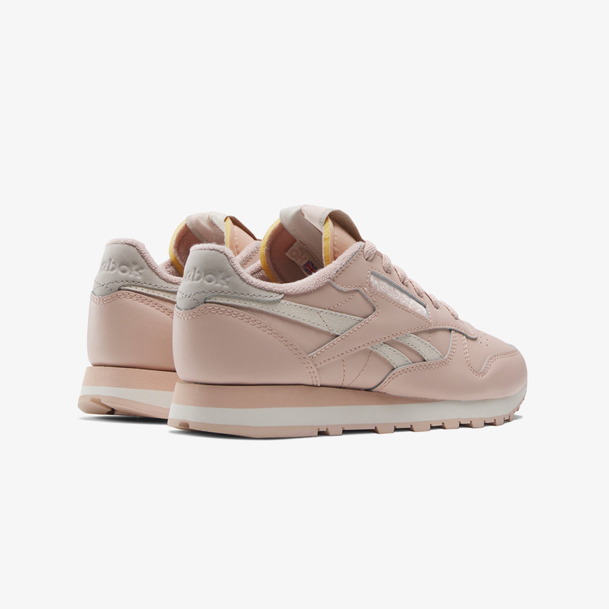 Reebok | CLASSIC LEATHER { BONE/ASH - view 3